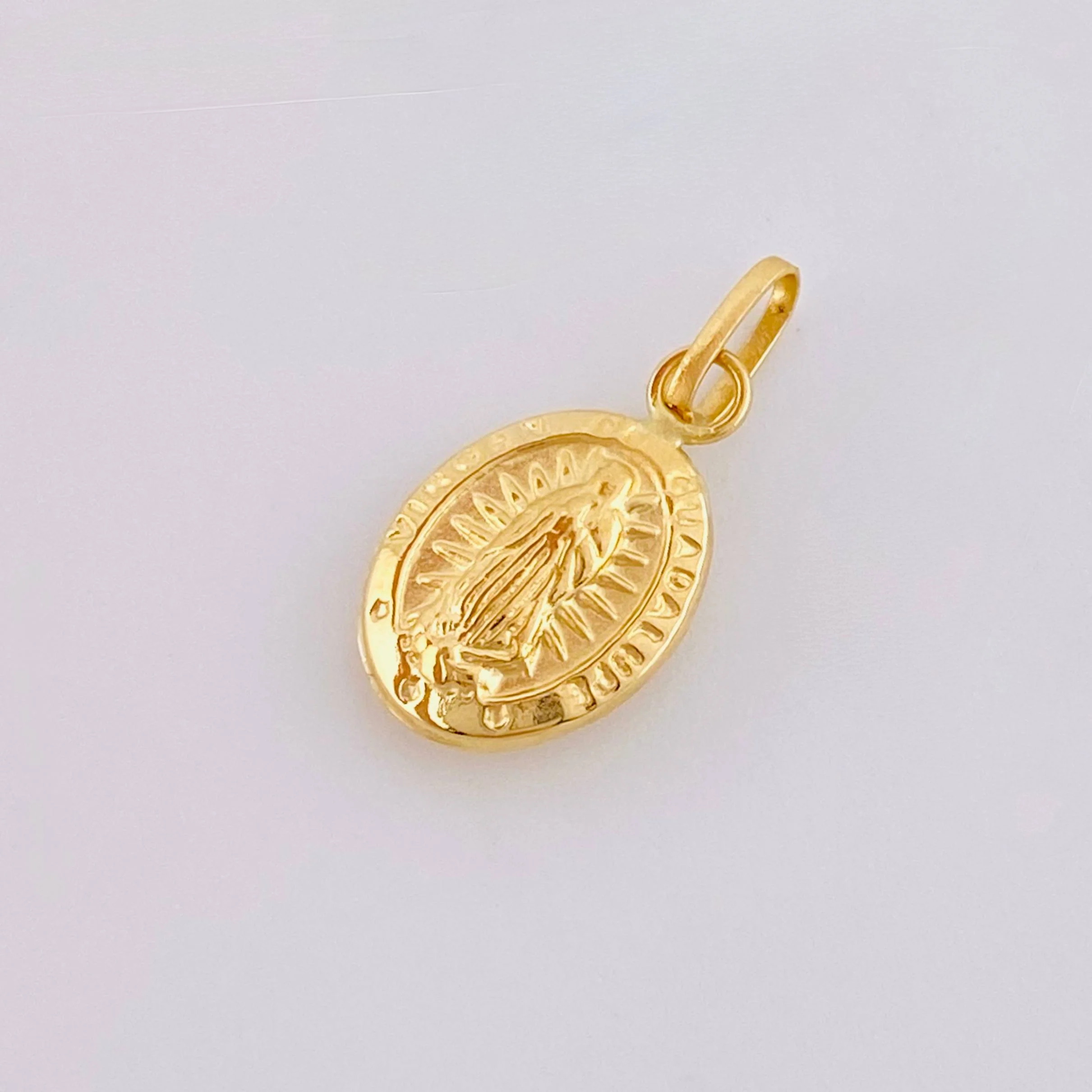 Dije Virgen Guadalupe 0.45gr / 1.8cm / Oro Amarillo 18K - Image 6