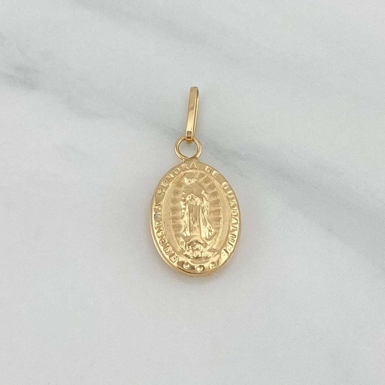 Dije Virgen Guadalupe 0.65 g / 2.1 cm Oro Amarillo 18K