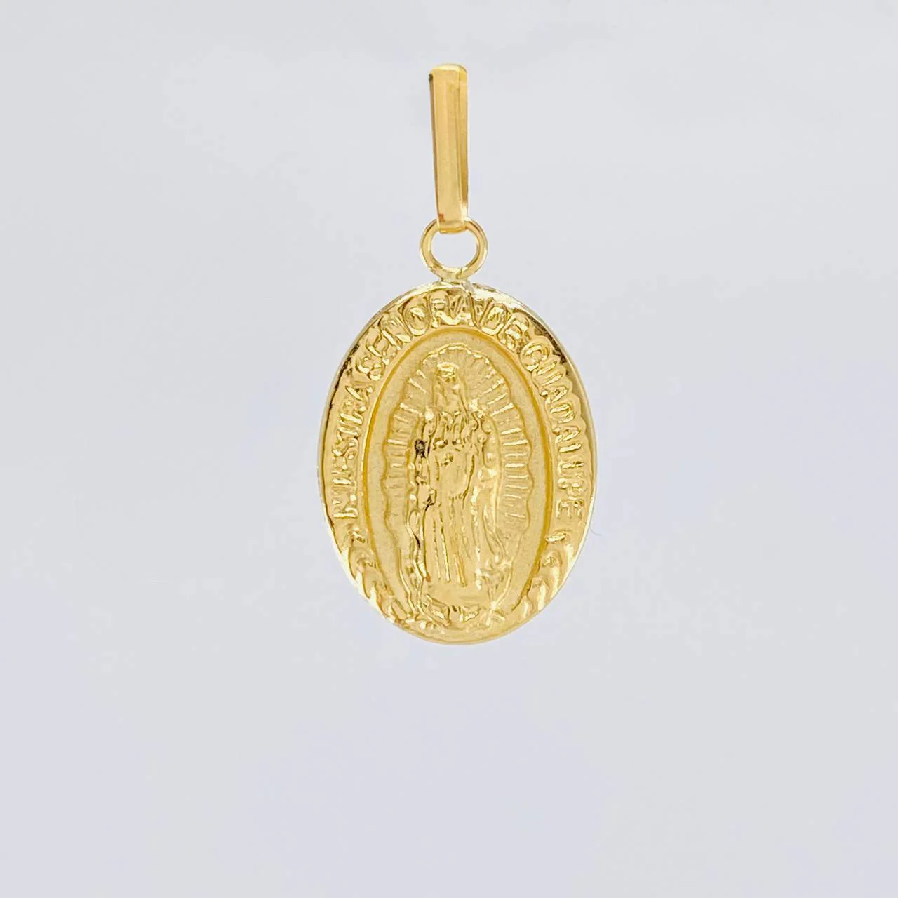 Dije Virgen Guadalupe 1.05 g / 2.6 cm Oro Amarillo 18K - Image 3