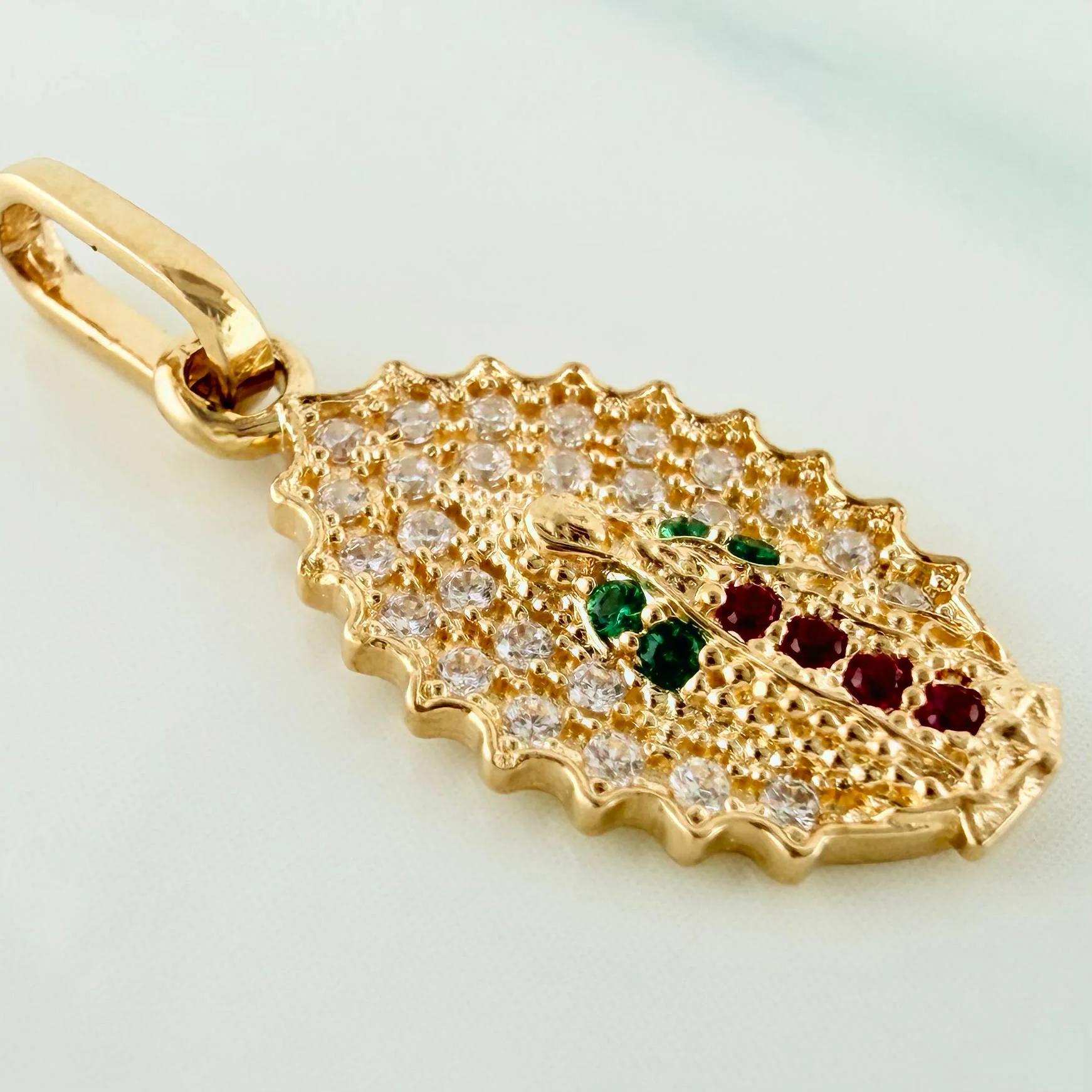 Dije Virgen Guadalupe 1.2 g / 2.4 cm Oro Amarillo 18K - Image 3