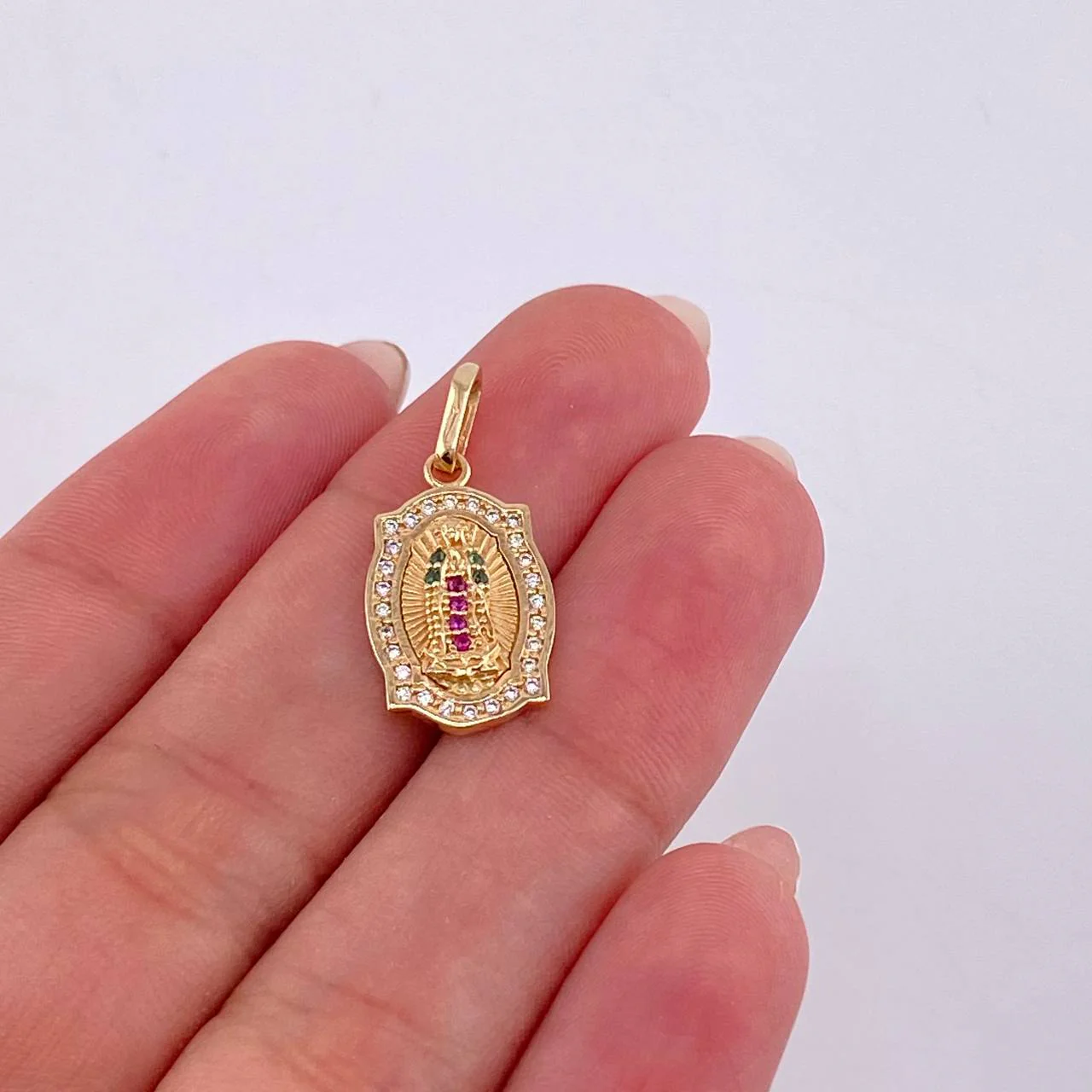 Dije Virgen Guadalupe 2.3 g / 2.3 cm Oro Amarillo 18K - Image 4