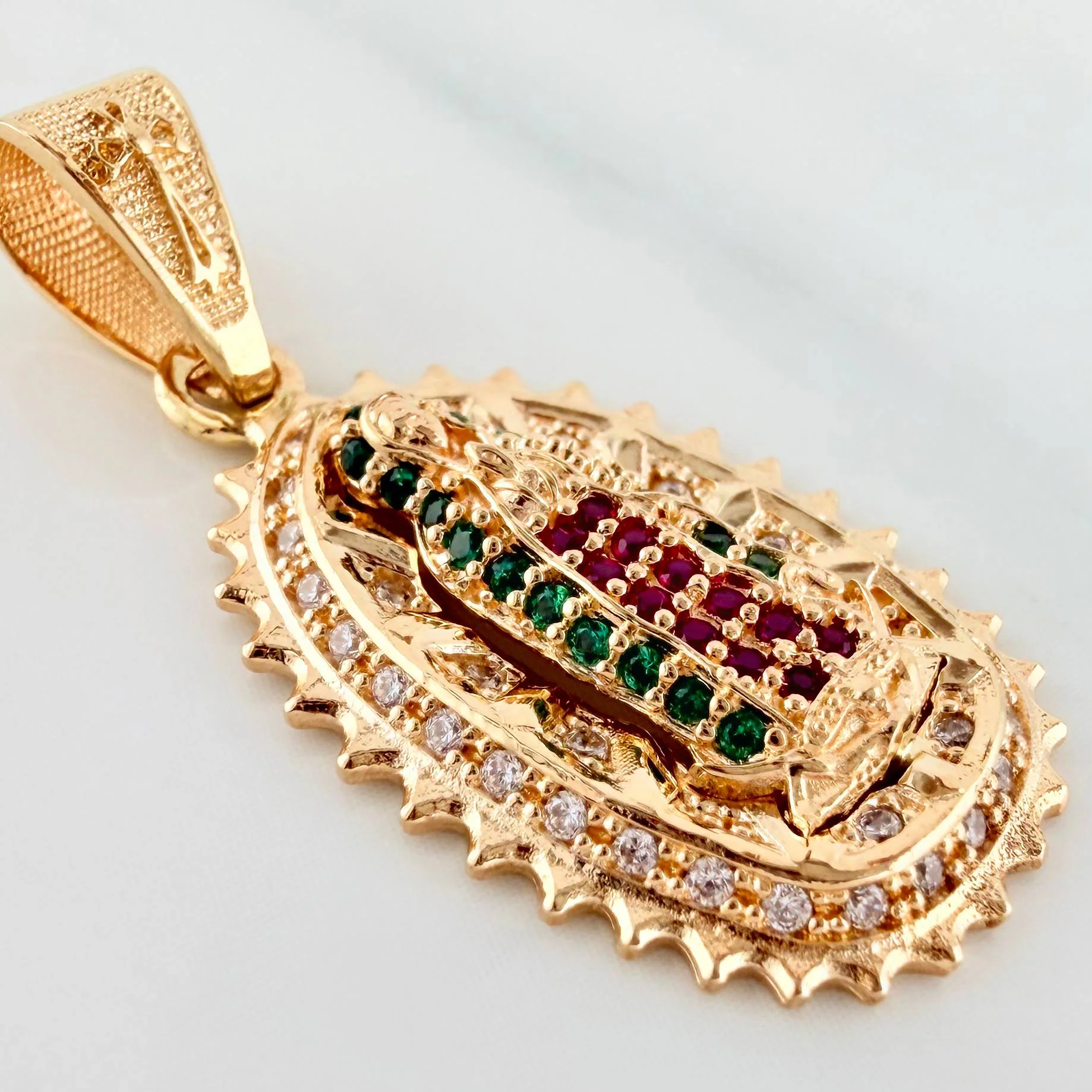 Dije Virgen Guadalupe 3.35 g / 3.2 cm Oro Amarillo 18K - Image 3