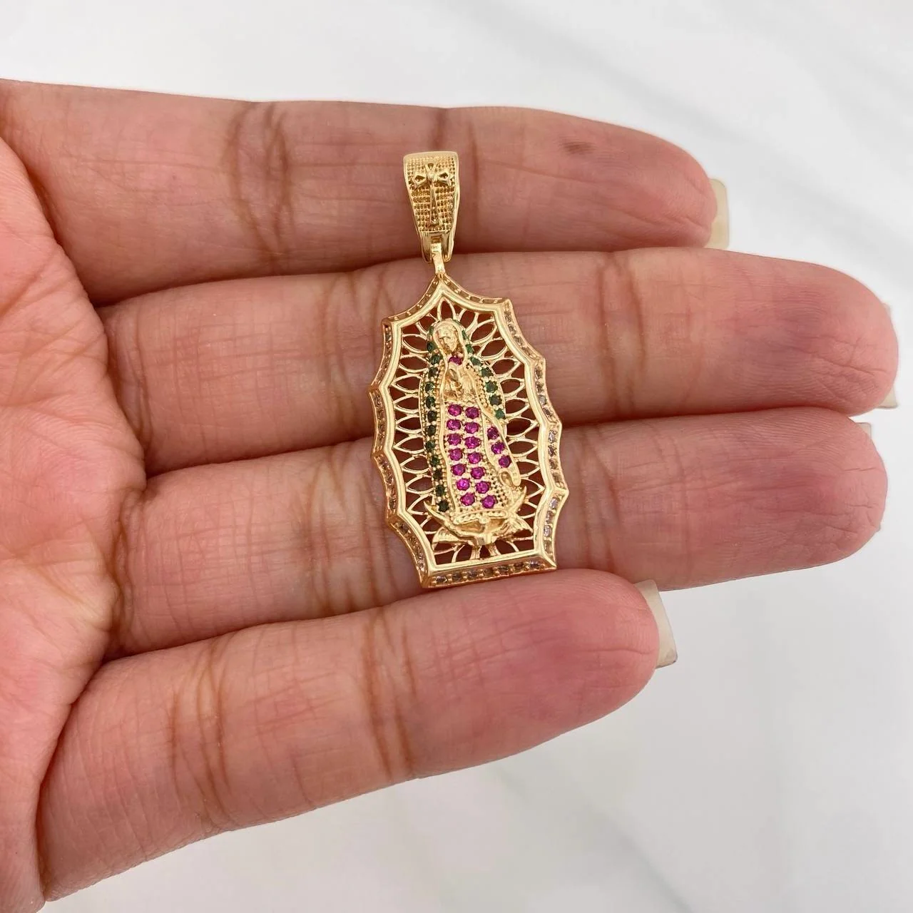 Dije Virgen Guadalupe 4.35 g / 3.7 cm Oro Amarillo 18K - Image 4
