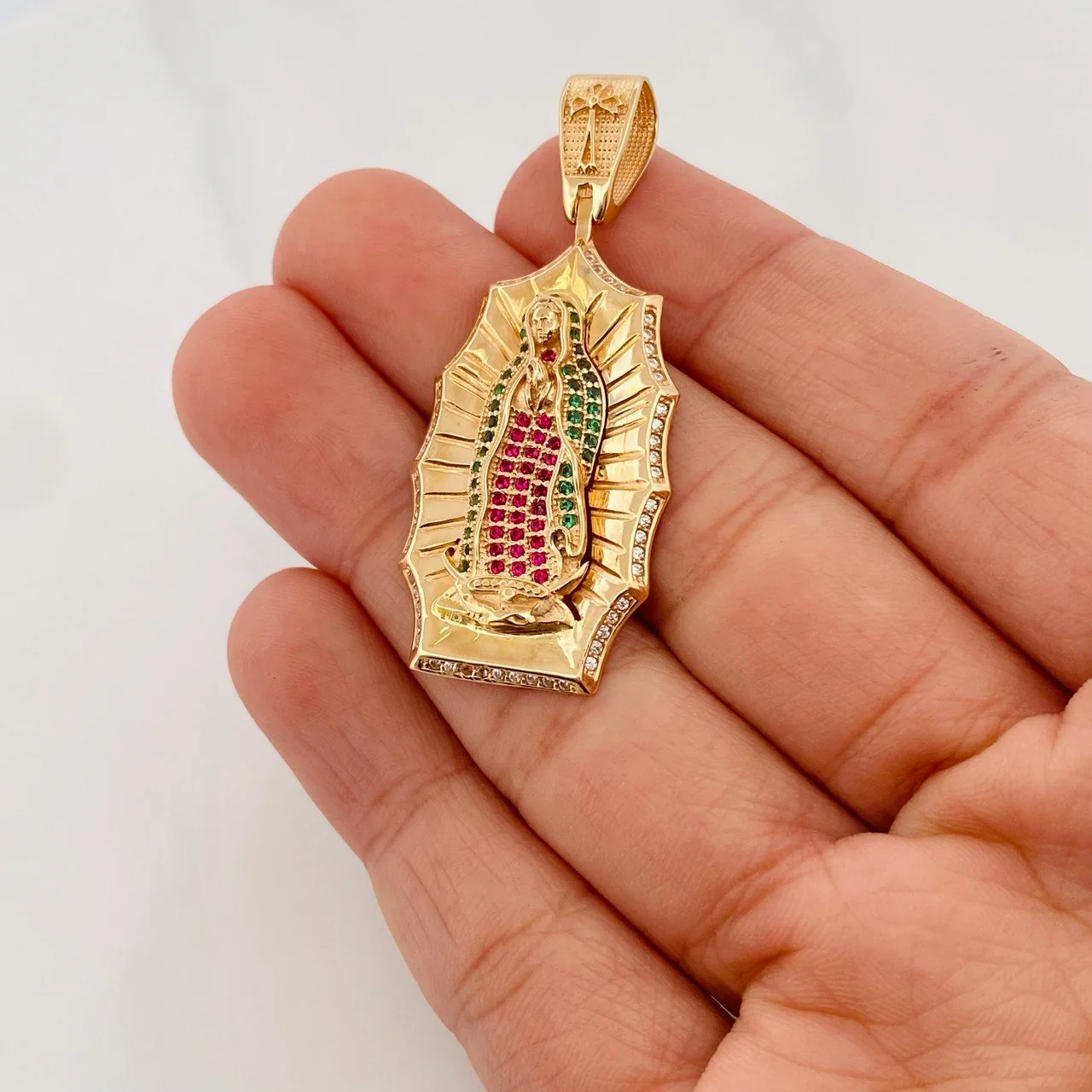 Dije Virgen Guadalupe 7.1 g / 4.7 cm Oro Amarillo 18K - Image 4