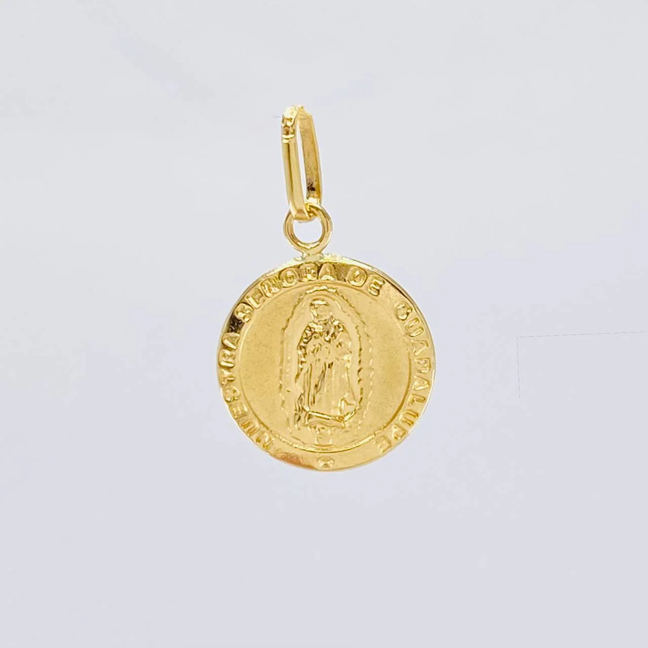 Dije Virgen Guadalupe Mate 0.6 g / 1.9 cm Oro Amarillo 18K - Image 2