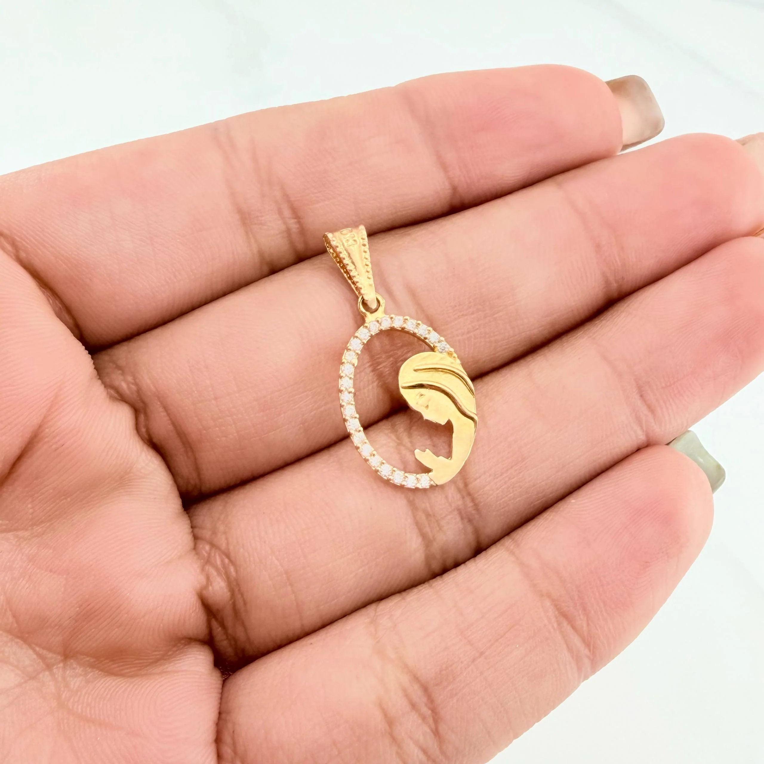 Dije Virgen Maria 1.1 g / 2.5 cm Oro Amarillo 18K - Image 4