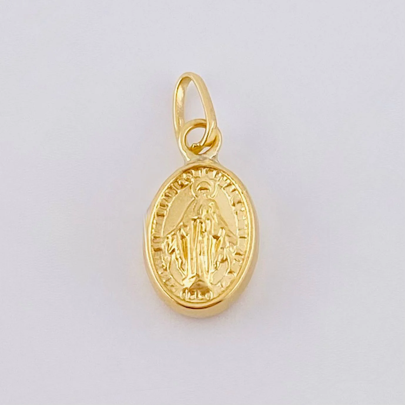 Dije Virgen Milagrosa 0.35gr / 1.6cm / Oro Amarillo 18K ©