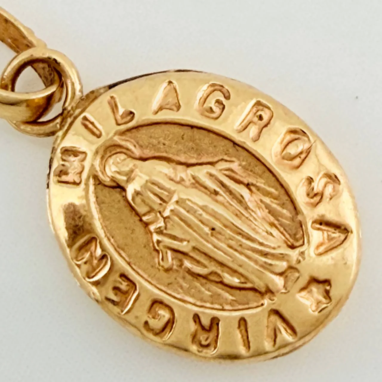 Dije Virgen Milagrosa 0.4gr / 1.7cm / Oro Amarillo 18K % - Image 3