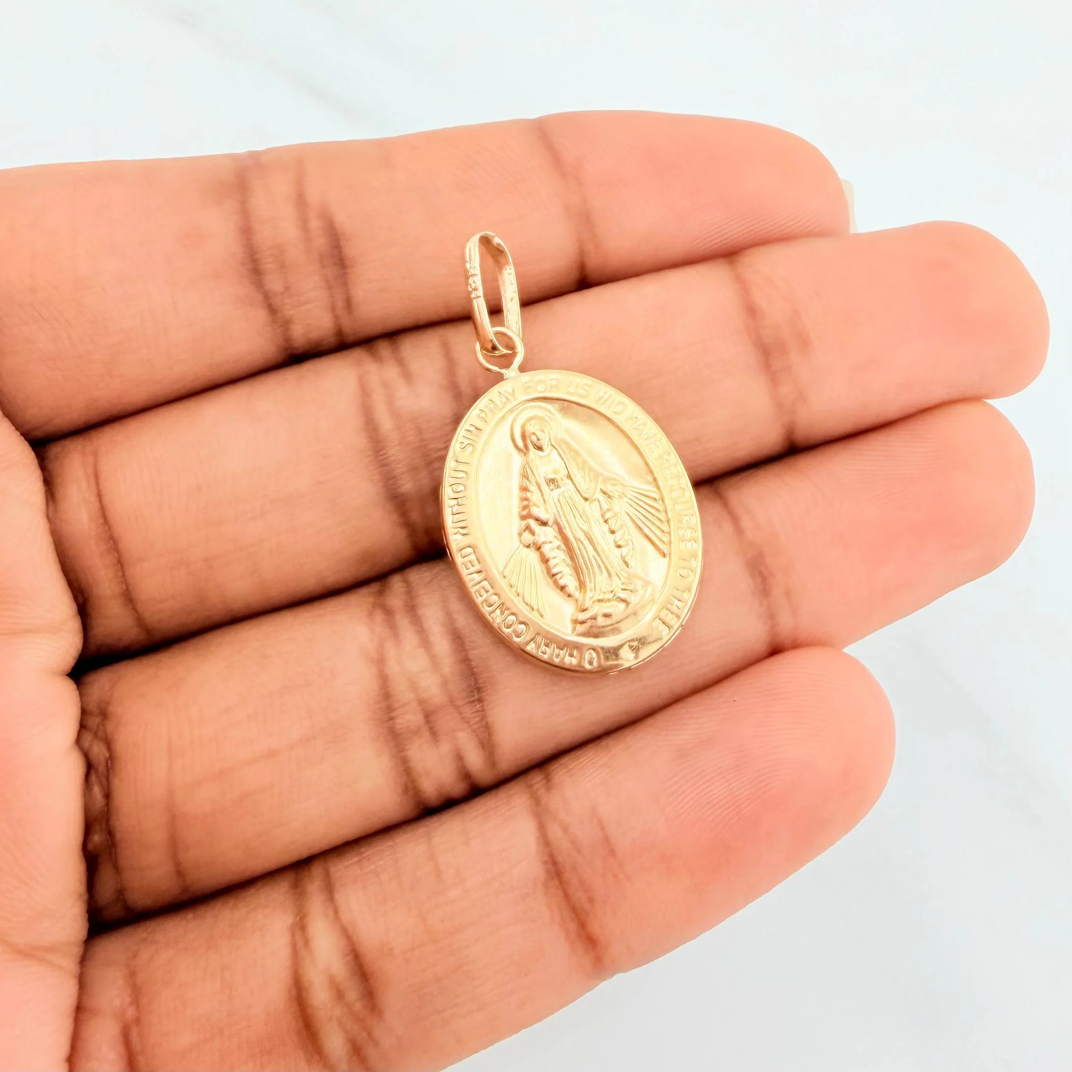 Dije Virgen Milagrosa 1.6 g / 3 cm Oro Amarillo 18K - Image 4