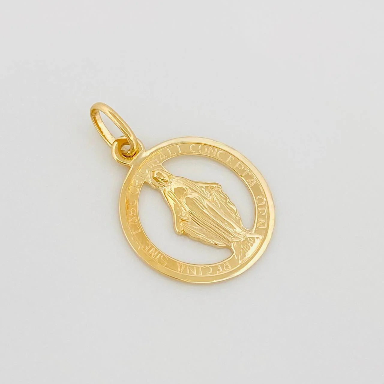 Dije Virgen Milagrosa 1.85 g / 2.4 cm Oro Amarillo 18K - Image 2