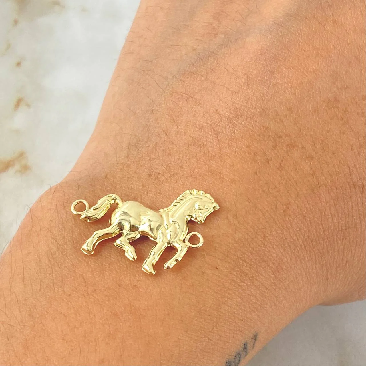 Herraje Caballo 1.55gr / 2.5cm / Oro Amarillo 18K © - Image 4