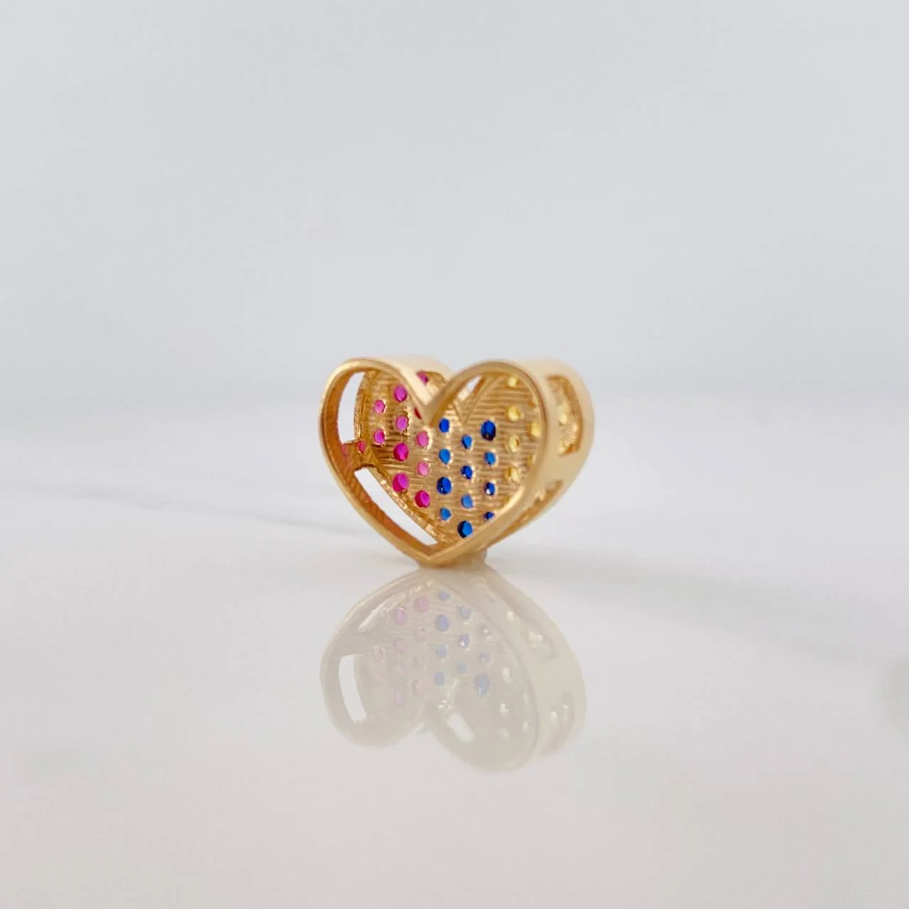 Herraje Corazón 1.85 g / 1.4 cm Oro Amarillo 18K - Image 3
