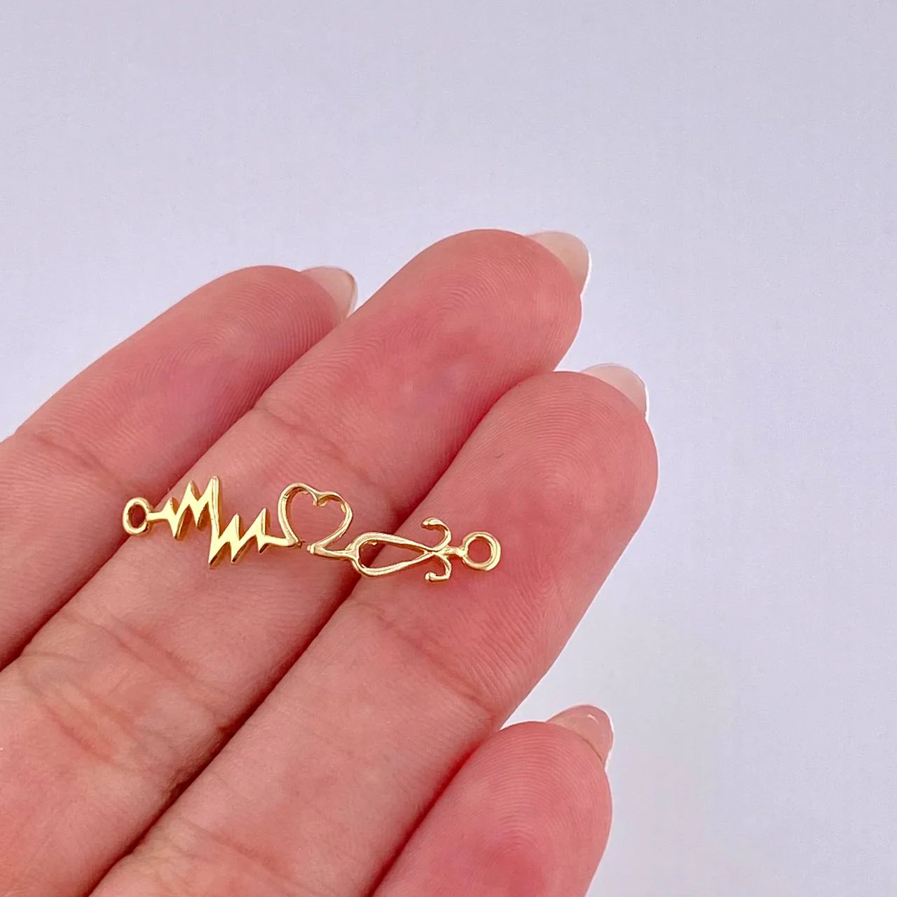 Herraje Corazon Electrocardiograma 0.8gr / 2.9cm / Oro Amarillo 18K - Image 3