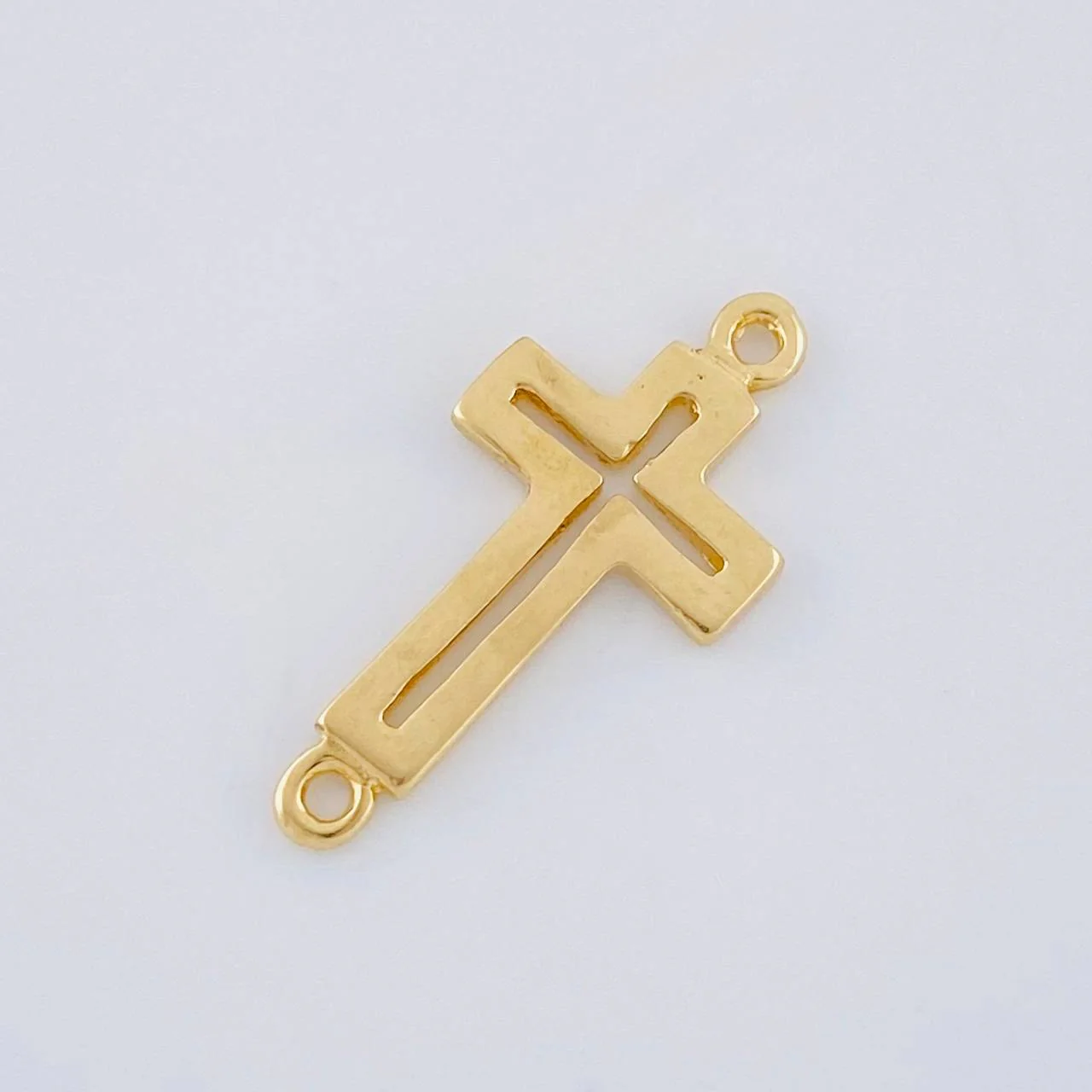Herraje Cruz 1.35 g / 2.2 cm Oro Amarillo 18K - Image 2
