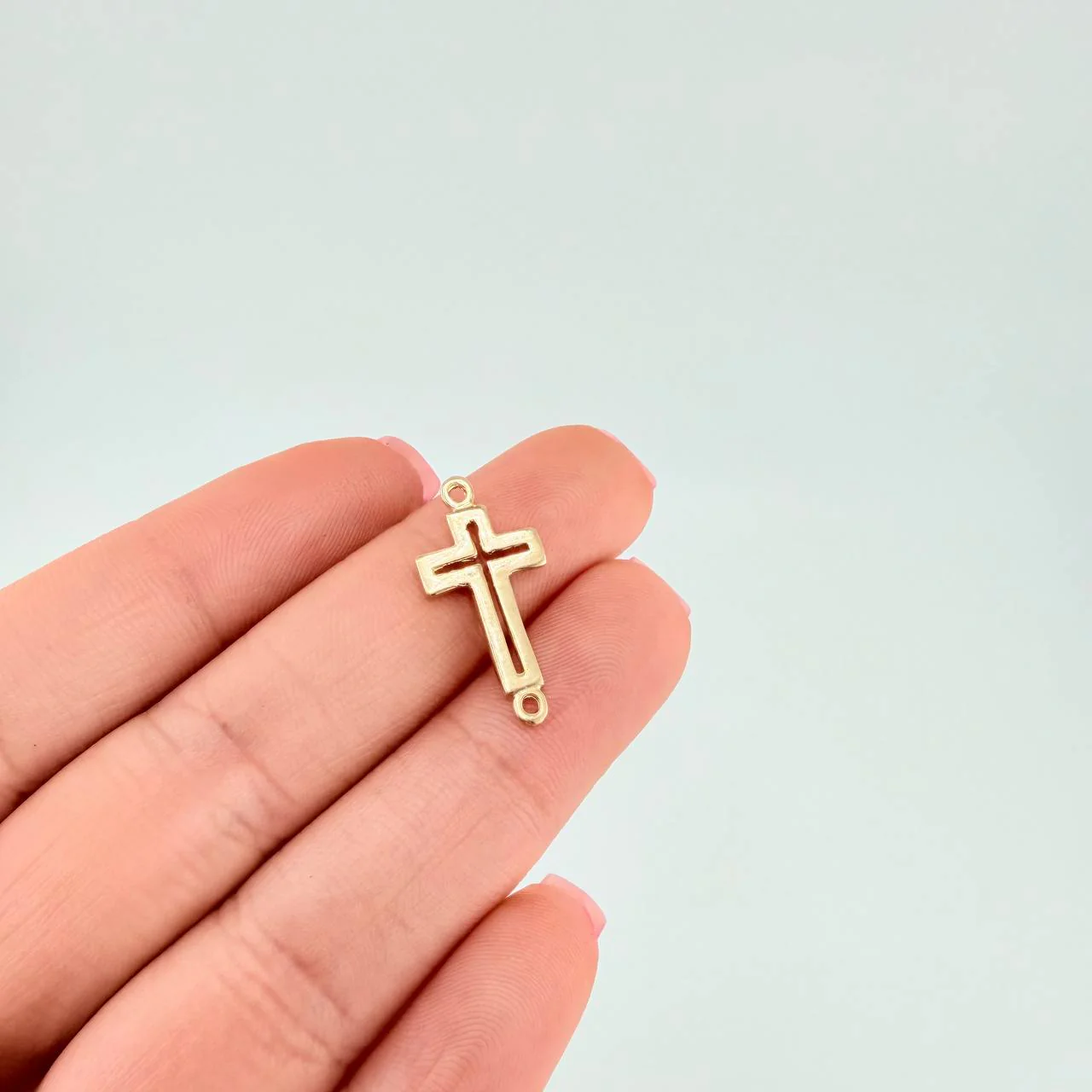Herraje Cruz 1.35 g / 2.2 cm Oro Amarillo 18K - Image 4