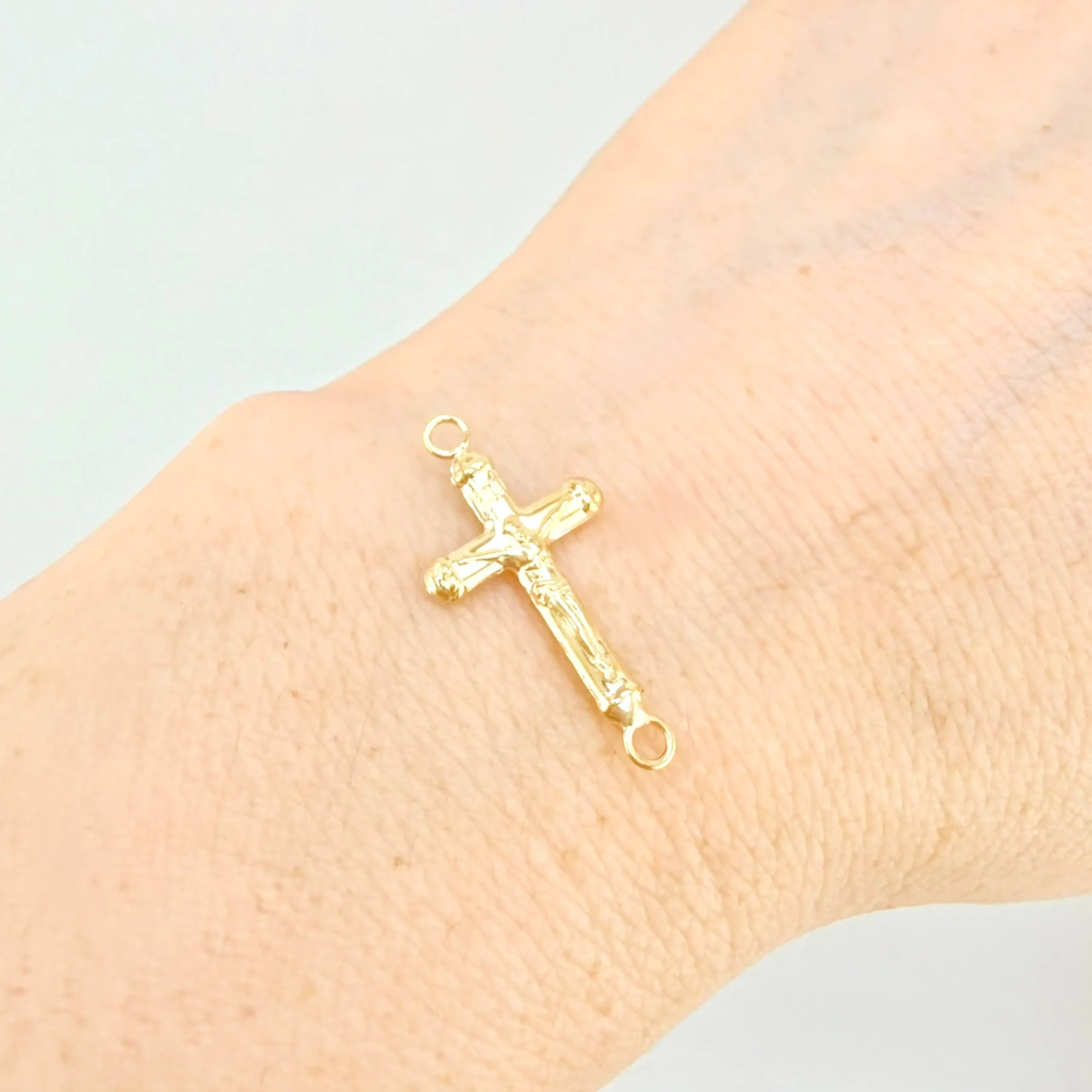 Herraje Cruz Cristo 0.6gr / 2.7cm / Oro Amarillo 18K - Image 5