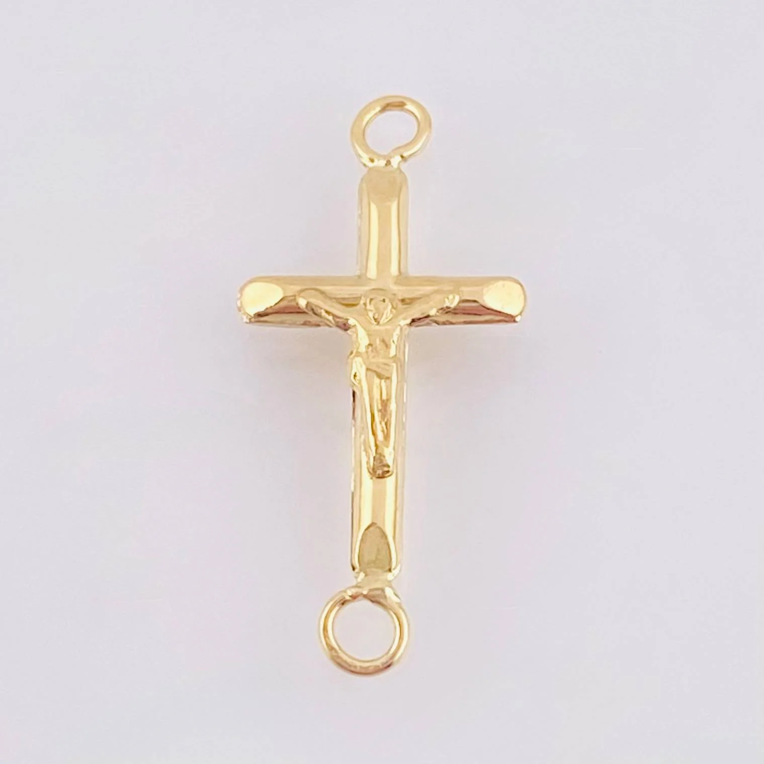 Herraje Cruz Cristo Puntas Planas 0.5gr / 2.5cm / Oro Amarillo 18K