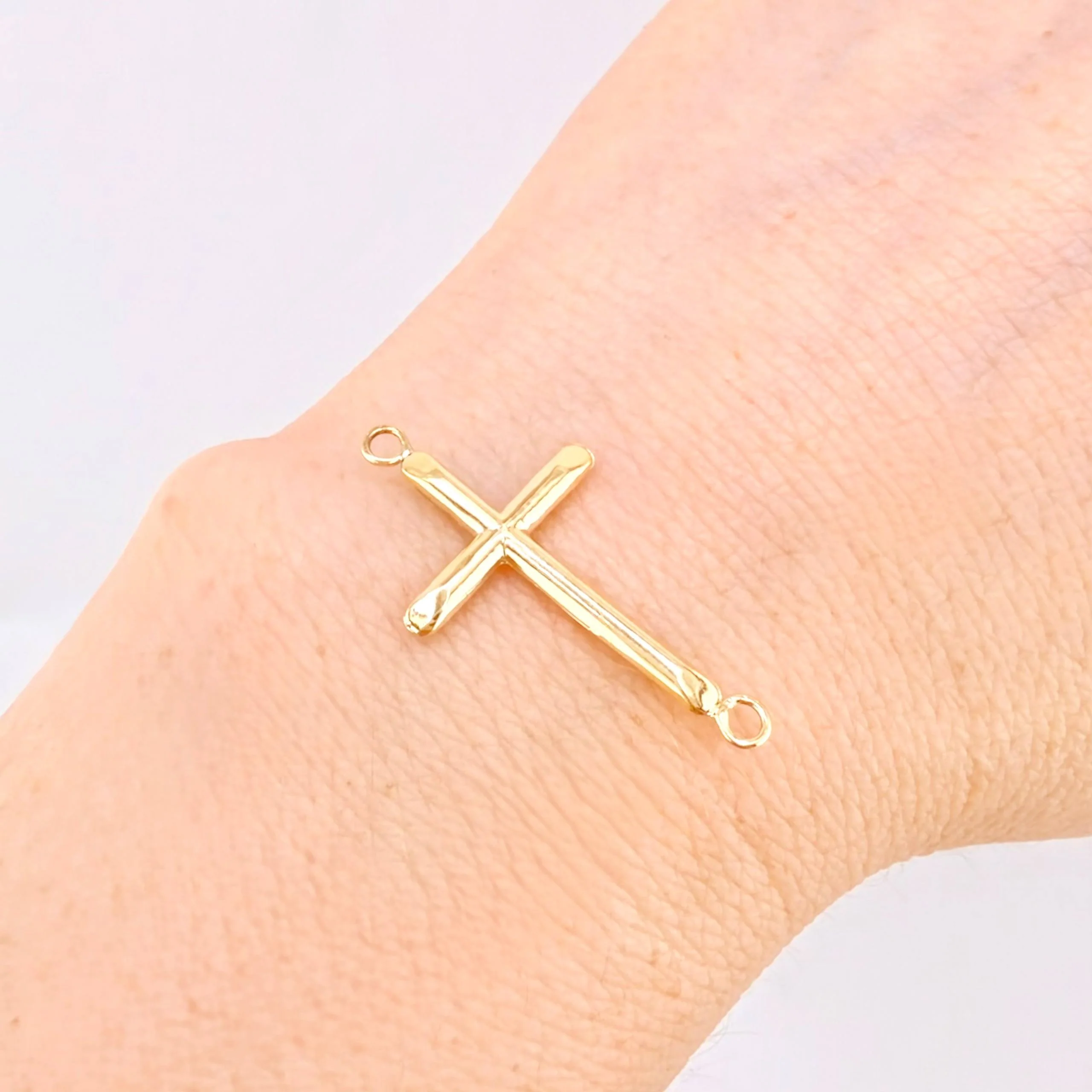 Herraje Cruz Lisa 0.8gr / 3cm / Oro Amarillo 18K * - Image 3