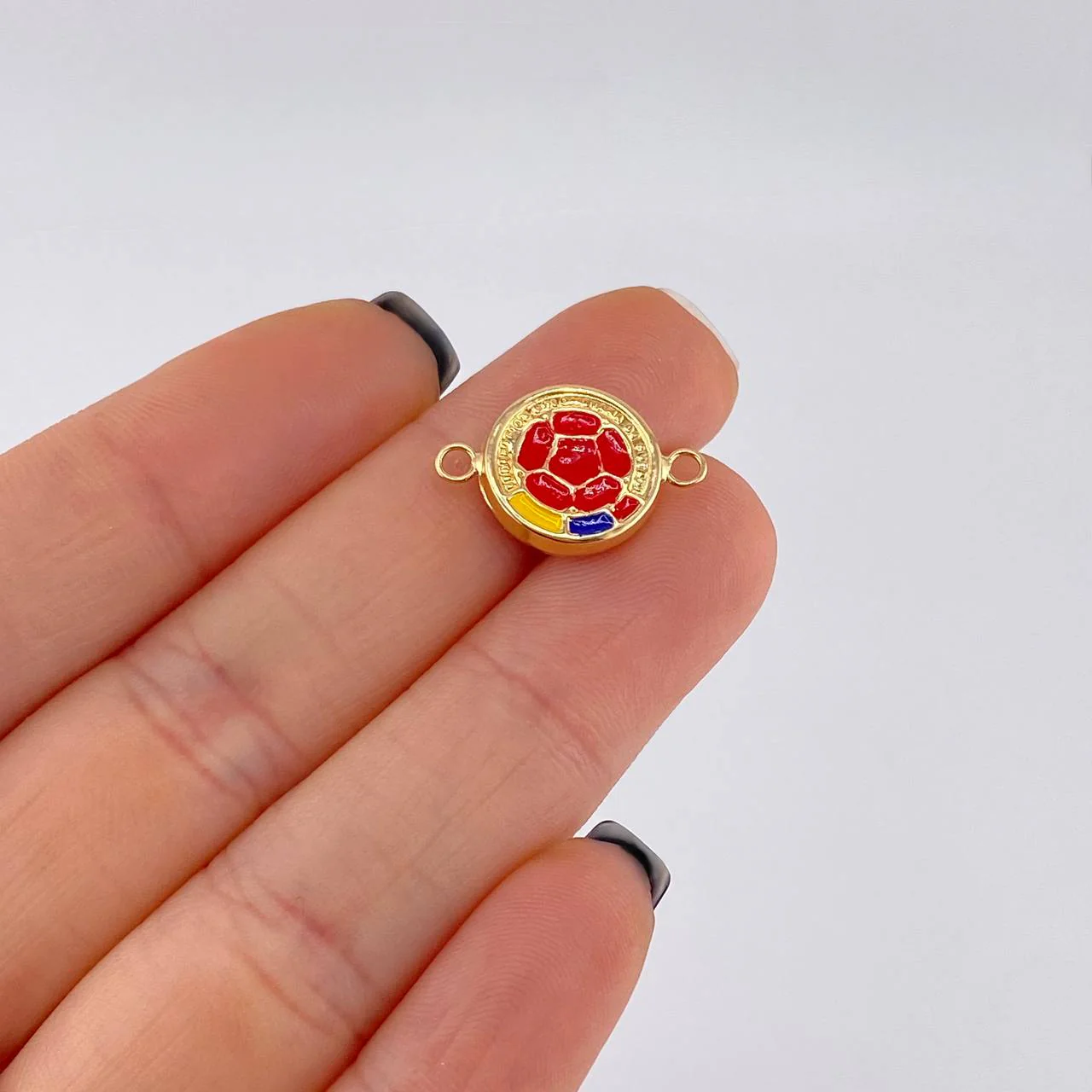 Herraje Escudo seleccion 0.85g / 1.8cm Oro Amarillo 18K - Image 4