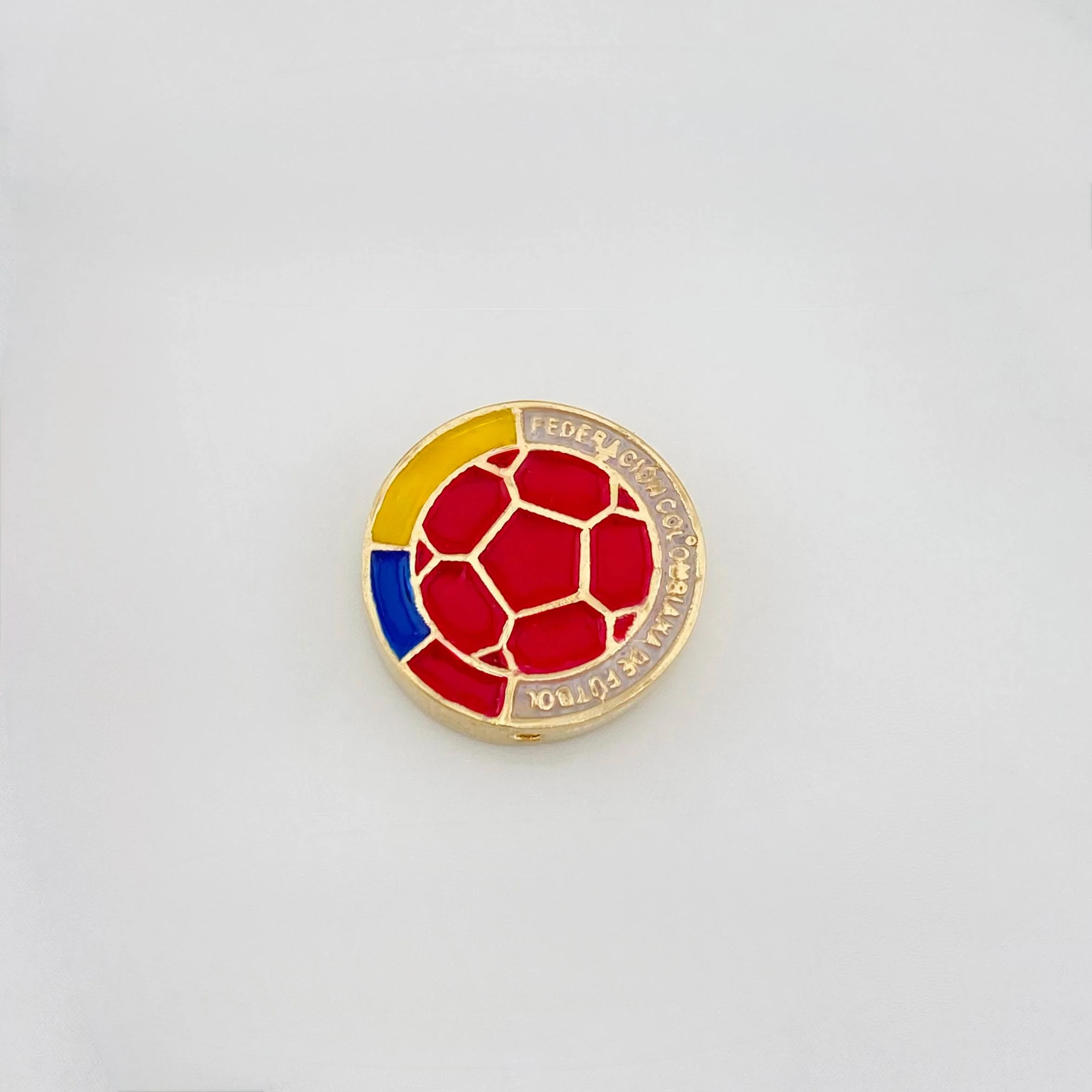 Herraje Escudo Selección 2.6 g / 1.5 cm Oro Amarillo 18K