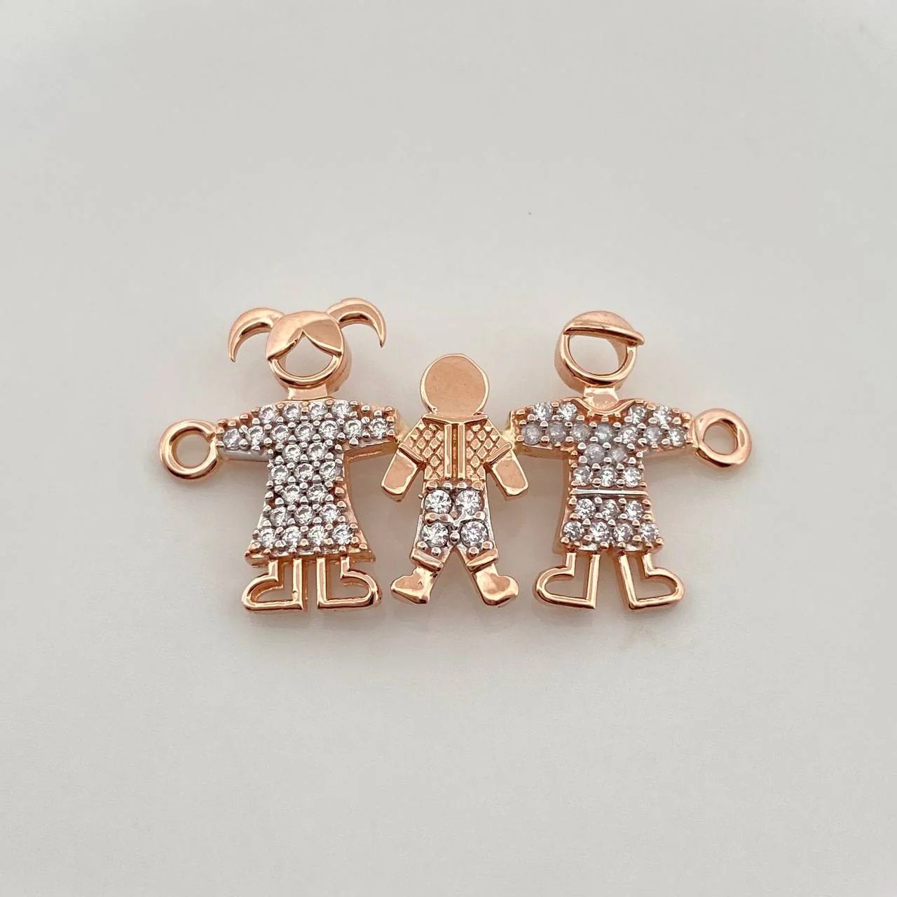 Herraje Familia 2.5gr / 3cm /  Dos Oros  18K %