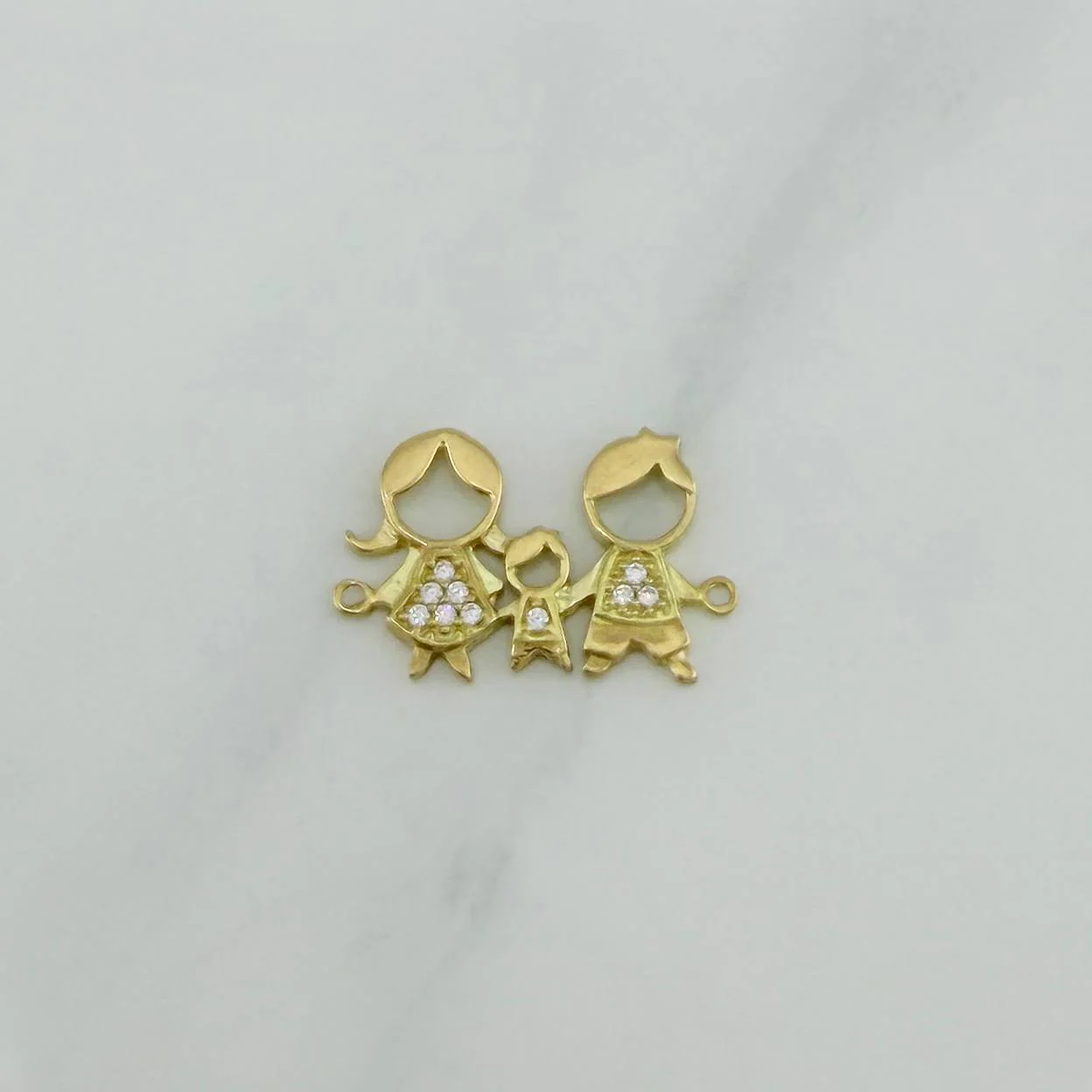 Herraje Familia Silueta 1.1 g / 1.9 cm Oro Amarillo 18K