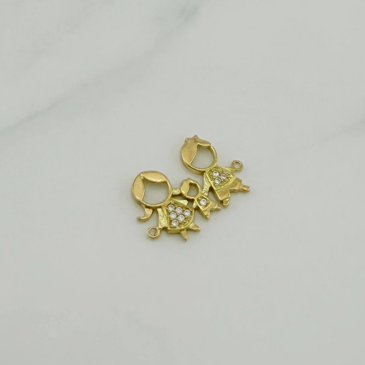 Herraje Familia Silueta 1.1 g / 1.9 cm Oro Amarillo 18K - Image 2