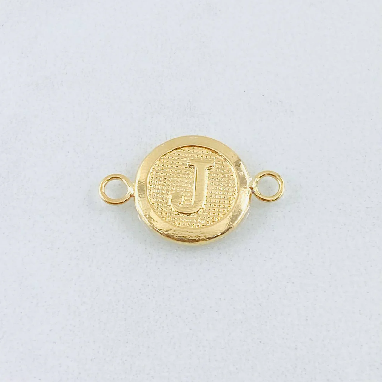 Herraje Letra Circulo J 0.4 g / 1.5 cm Oro Amarillo 18K - Image 2