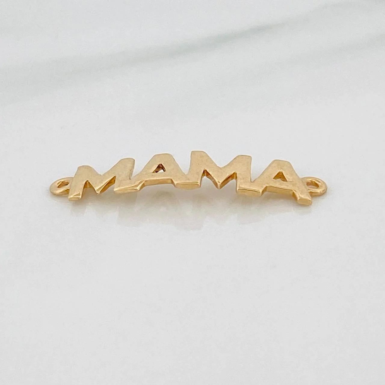 Herraje Mamá 1.2gr / 2.9cm / Oro Amarillo 18K - Image 3