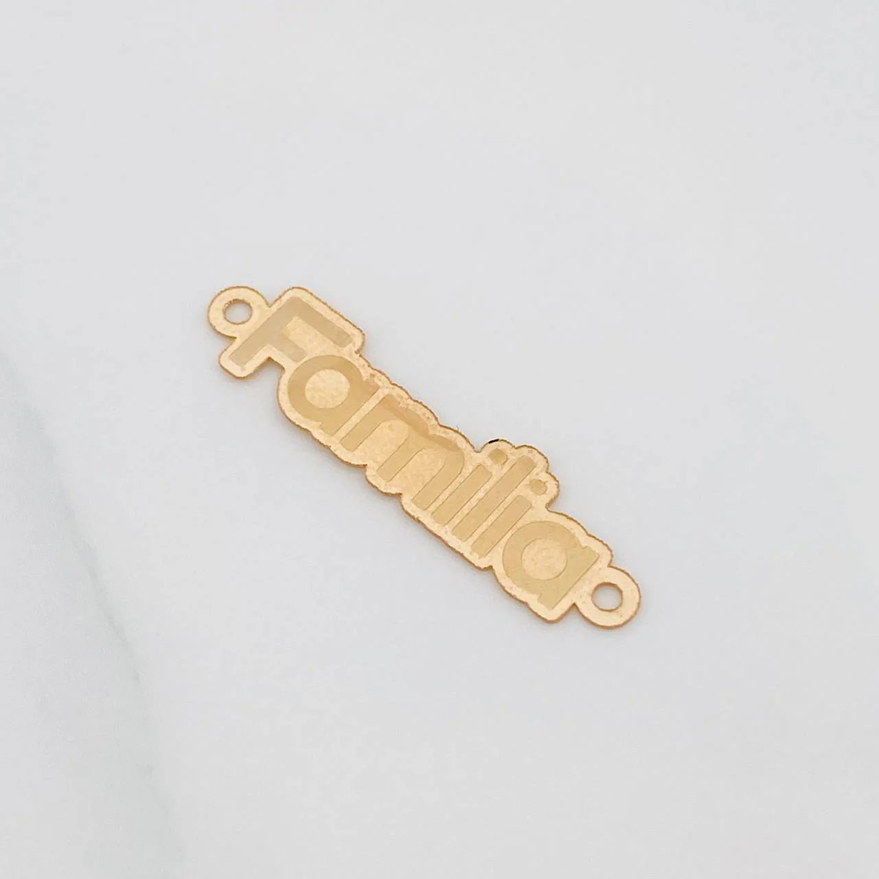 Herraje Placa Familia 0.65 g / 3 cm Oro Amarillo 18K - Image 3