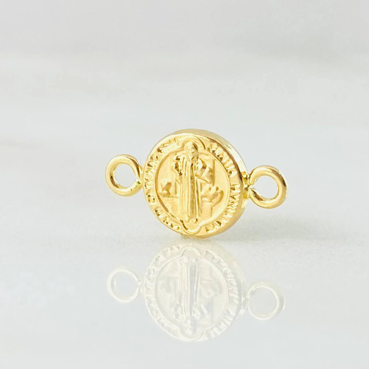 Herraje San Benito 0.3 g / 1.5 cm Oro Amarillo 18K - Image 4