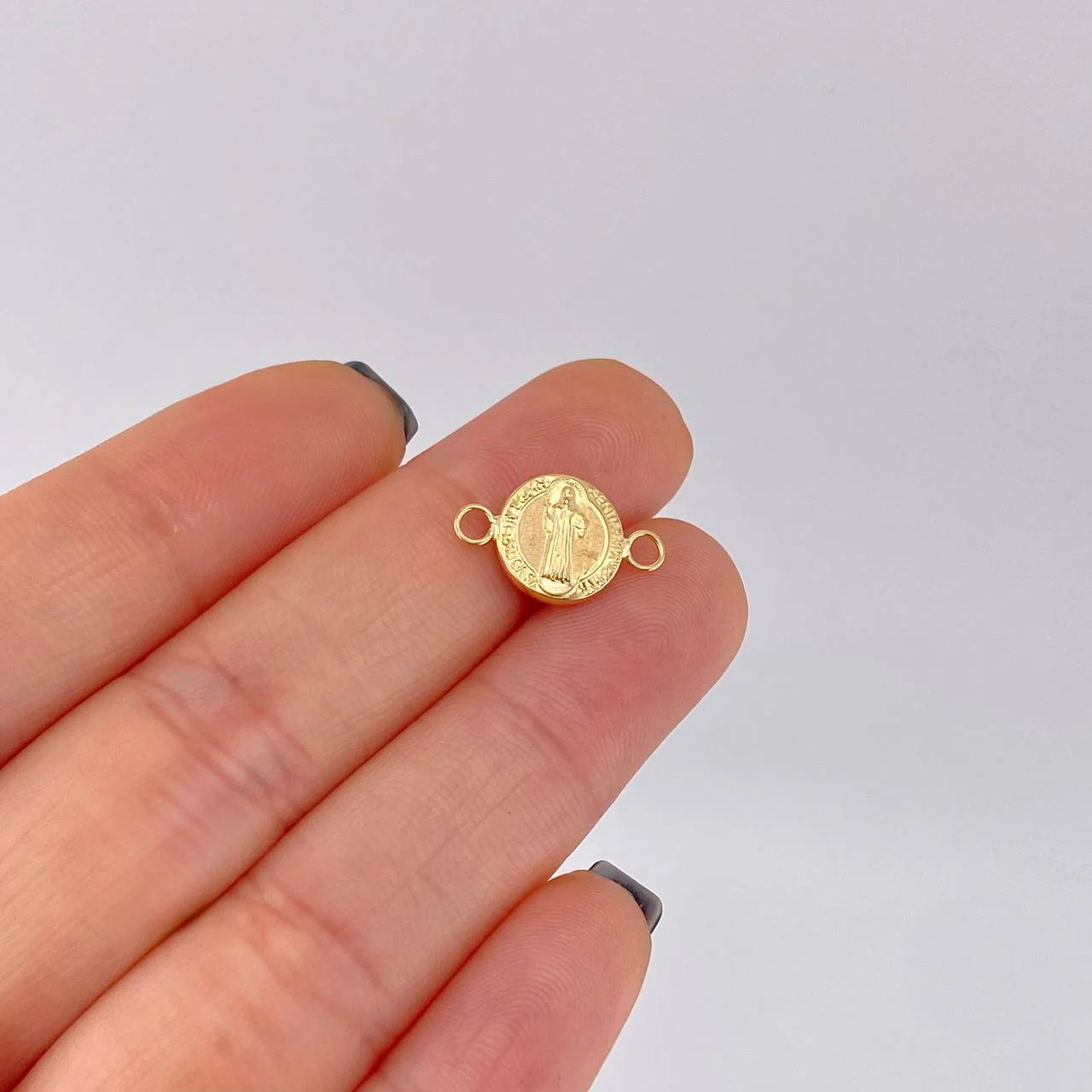 Herraje San Benito 0.35 g / 1.5 cm Oro Amarillo 18K - Image 4