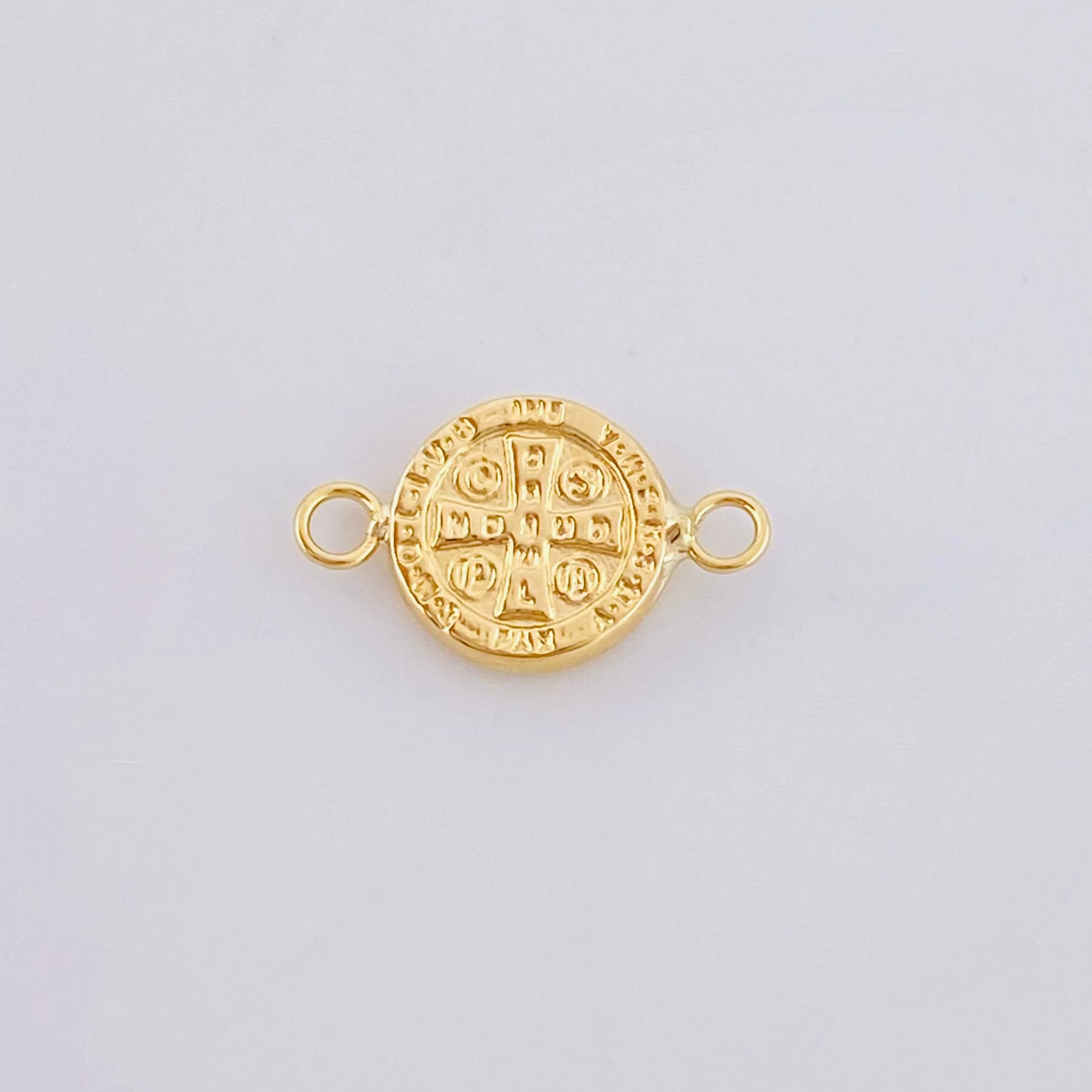 Herraje San Benito 0.55gr / 1.7cm / Oro Amarillo 18K - Image 2