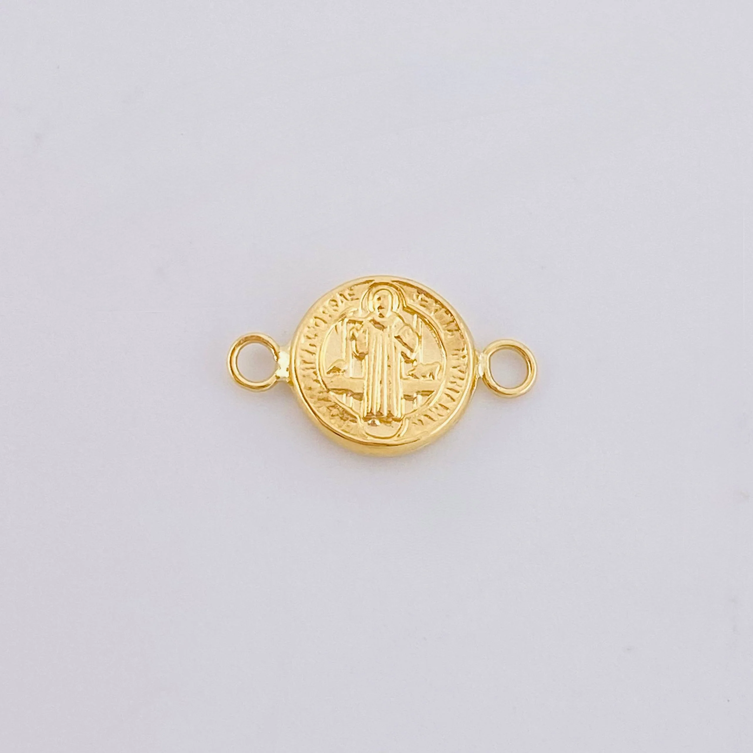 Herraje San Benito 0.6gr / 1.7cm / Oro Amarillo 18K