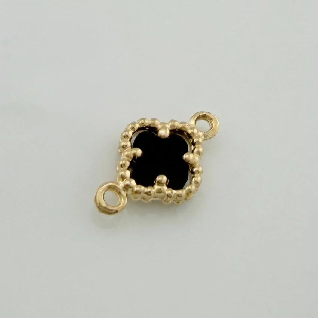 Herraje Trebol 0.75gr / 1.3cm / Oro Amarillo Nac.Esp. 18K % - Image 2