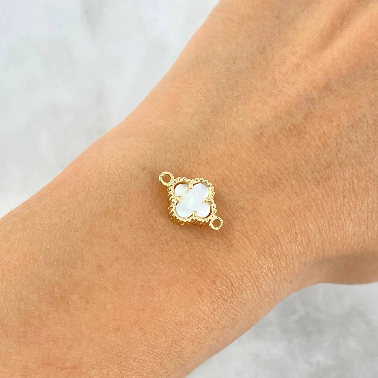 Herraje Trebol 0.8 g / 1.5 cm Oro Amarillo 18K - Image 3