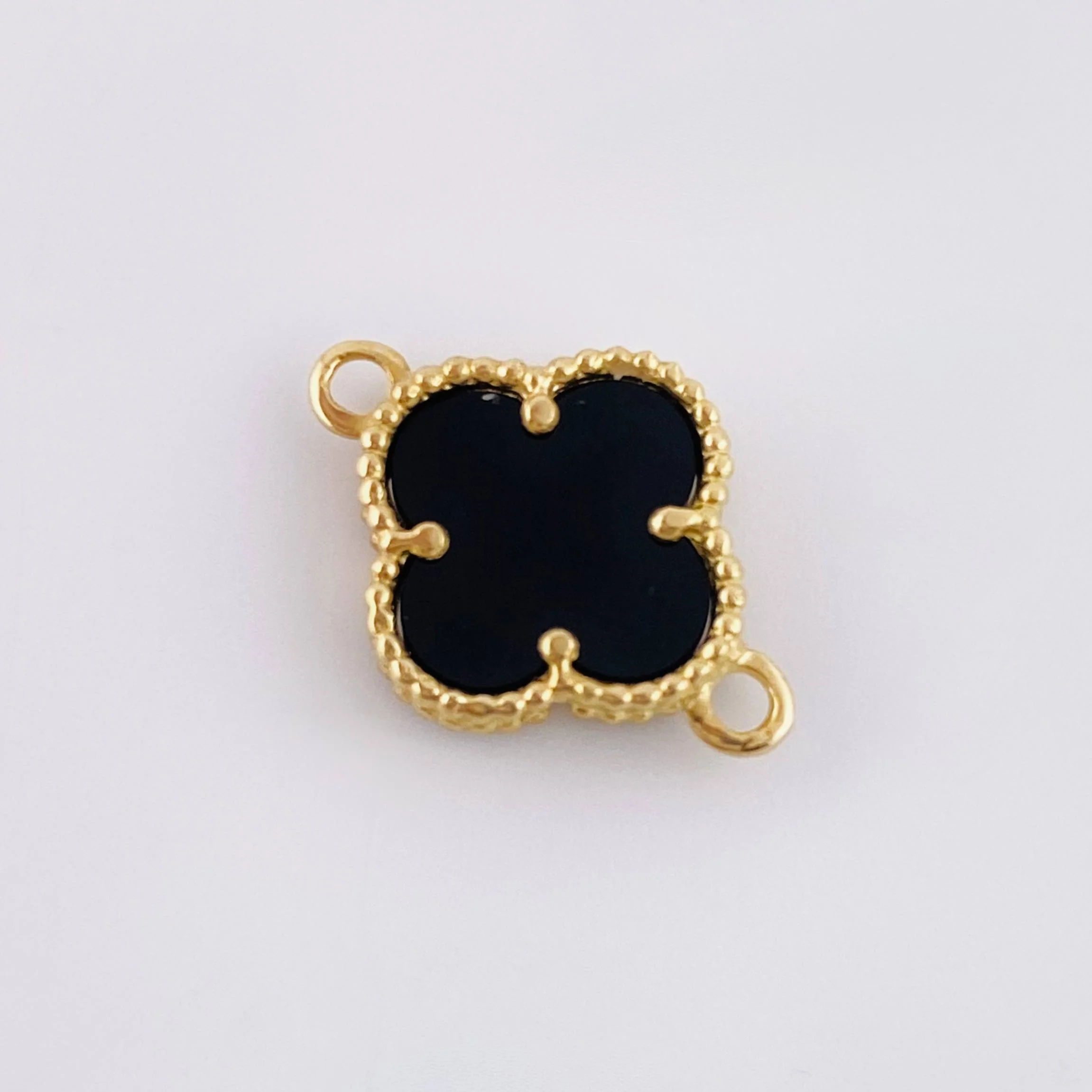 Herraje Trebol 1.1 g / 1.7 cm Oro Amarillo 18K - Image 2