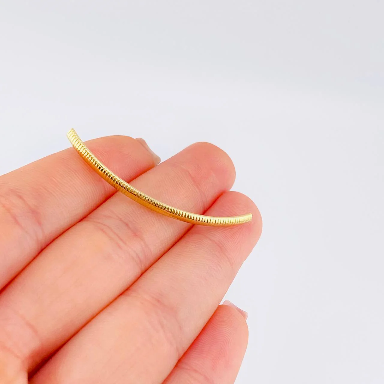 Herraje Tubular Rayada 0.35 g / 4.5 cm Oro Amarillo 18K - Image 4