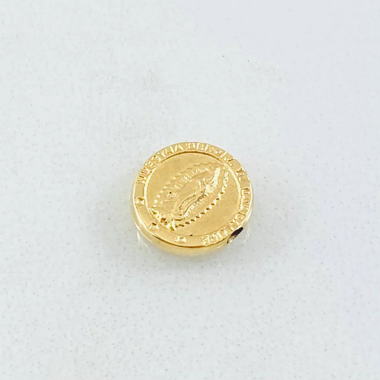 Herraje Virgen De Guadalupe 0.5 g / 1 cm Oro Amarillo 18K - Image 2