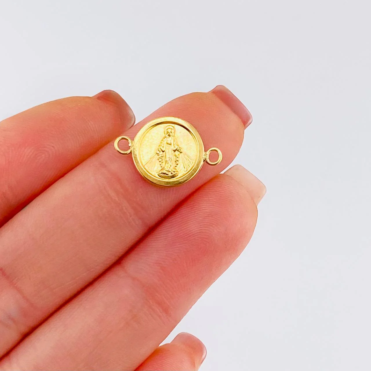 Herraje Virgen Milagrosa 0.55 g / 1.8 cm Oro Amarillo 18K - Image 4