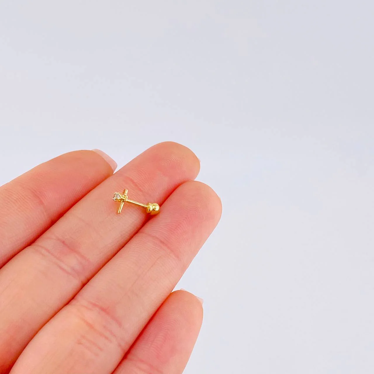 Piercing Chispa Cruz 0.35 g / 1 cm Oro Amarillo 18K - Image 4