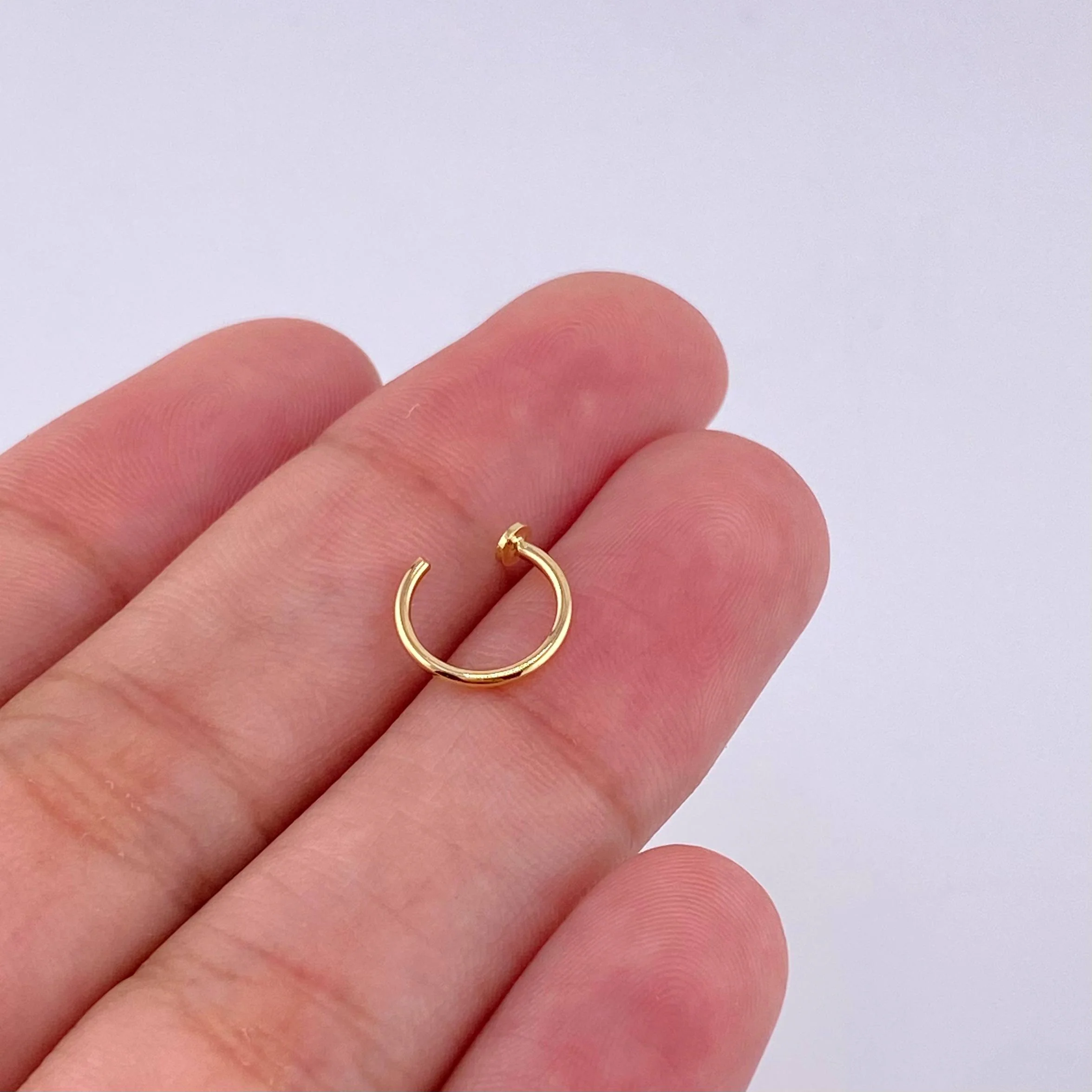 Piercing Earcuff Simulador Circular 0.3 g / 1 cm Oro Amarillo 18K - Image 4