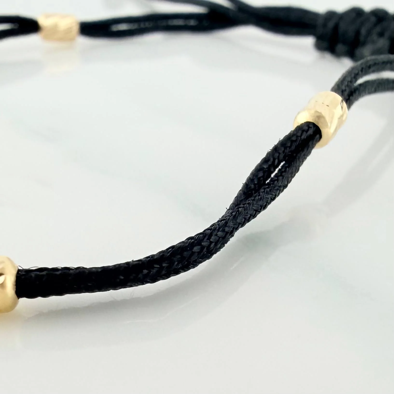 Pulsera Tejida Negra Tennis Oro Amarillo 18K - Image 2