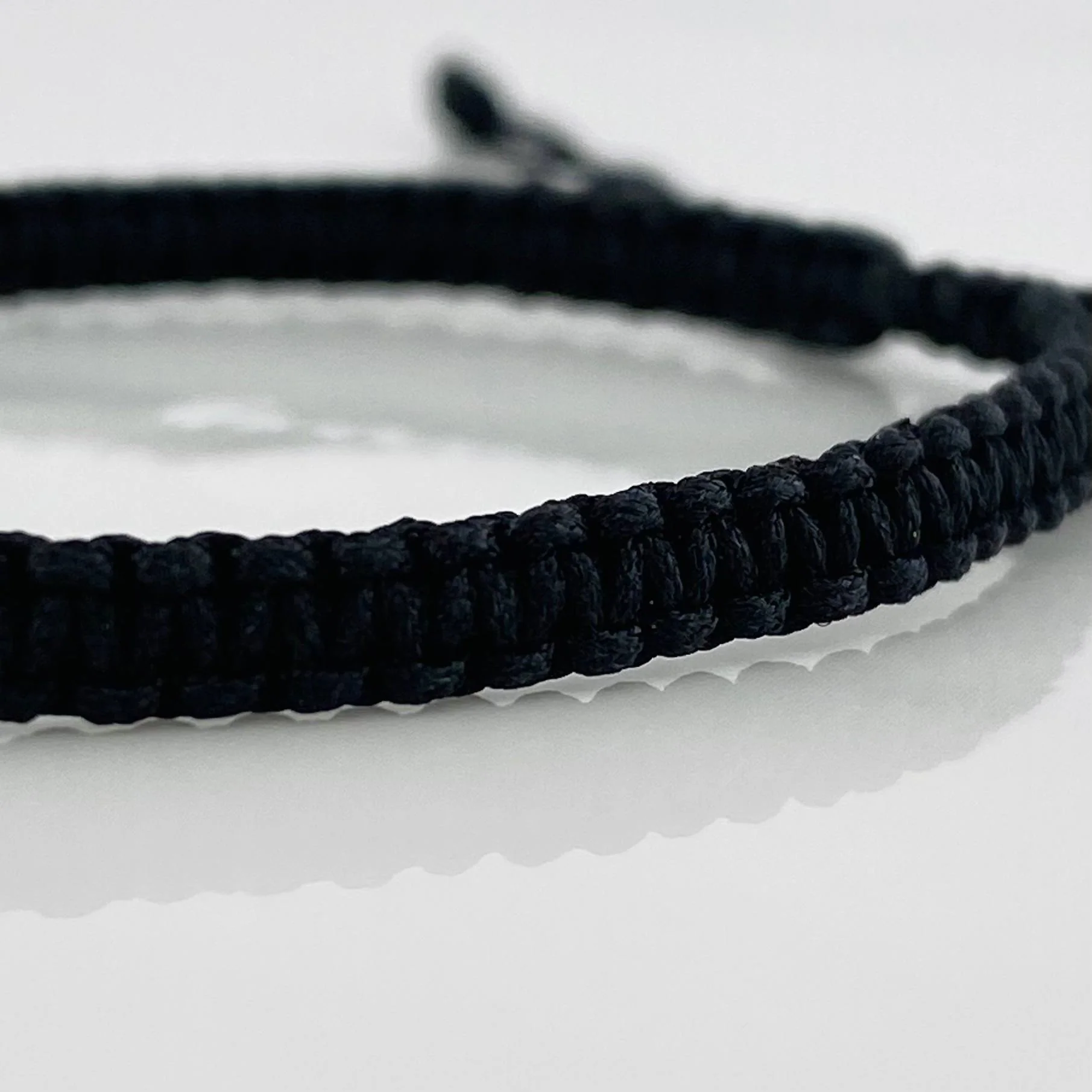 Pulsera Tejida Negro Tennis Oro Amarillo 18K - Image 4