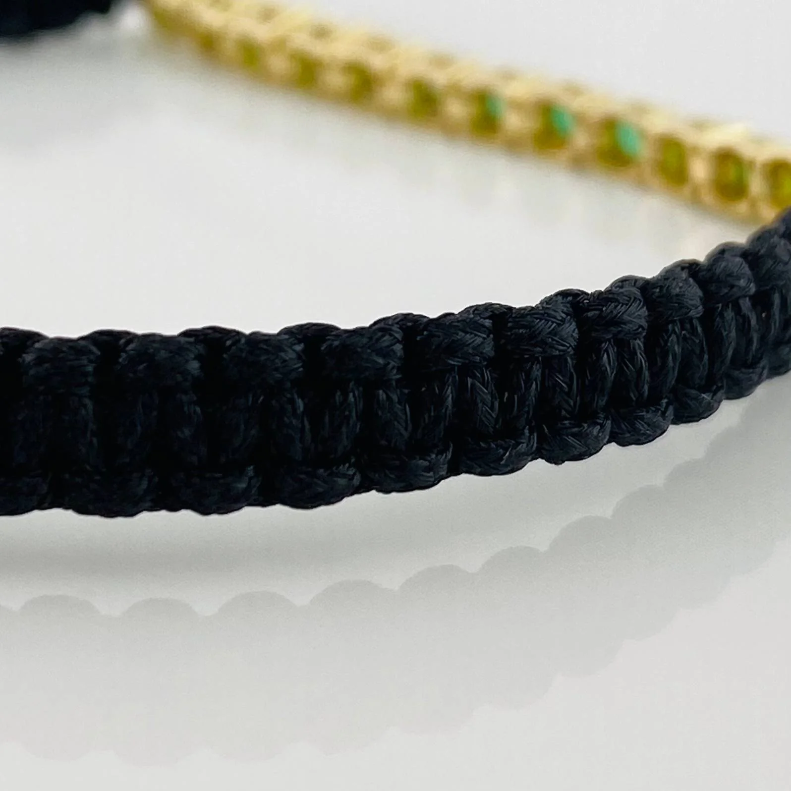 Pulsera Tejida Negro Tennis Oro Amarillo 18K - Image 4