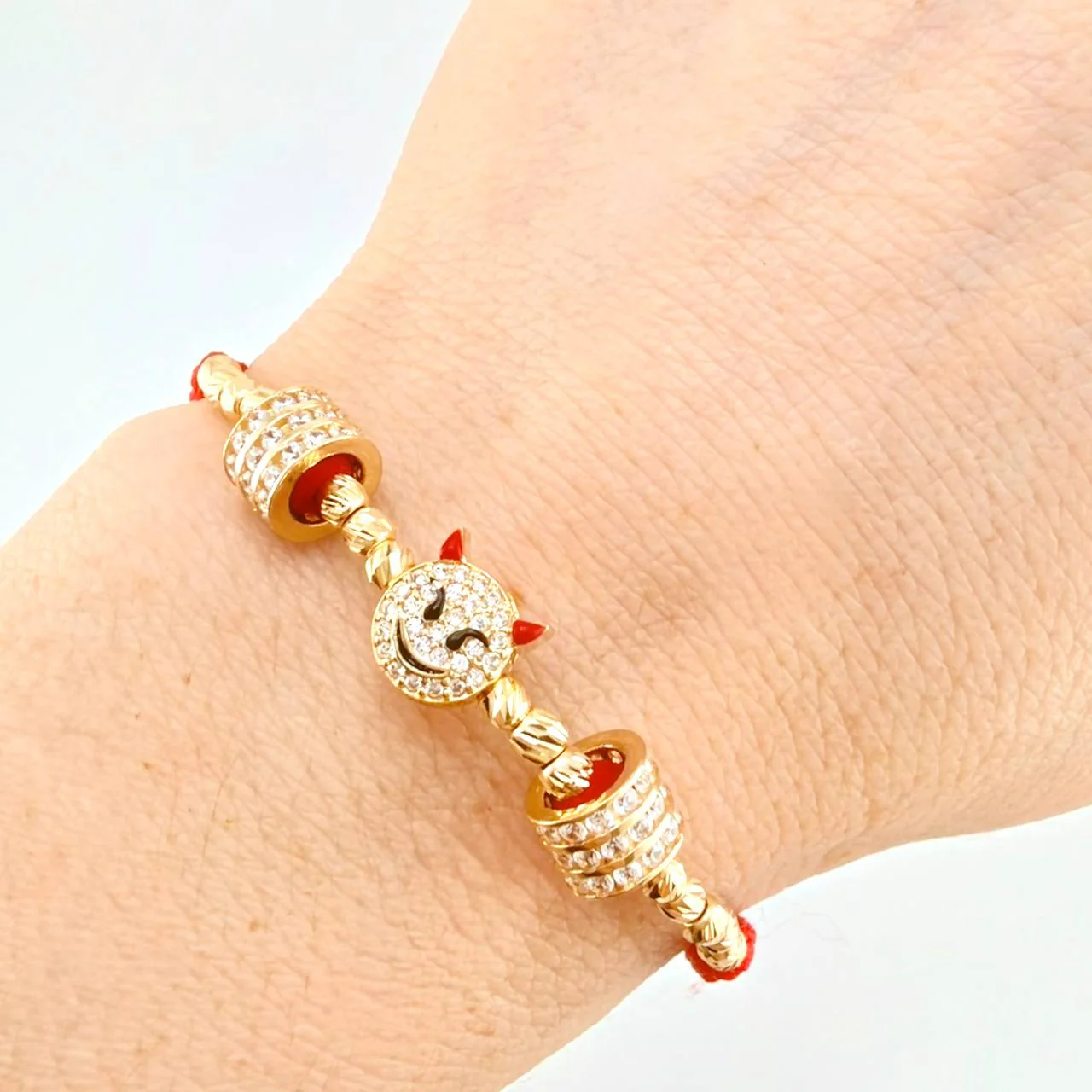 Pulsera Tejida Roja Emoji De Fuego / Bolas 20 Und 3Mm Oro Amarillo 18K - Image 4