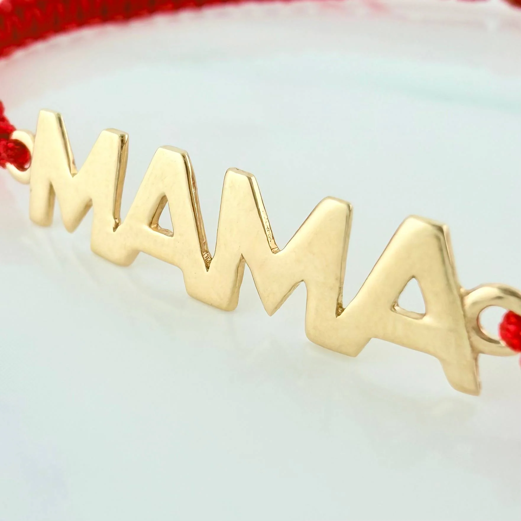 Pulsera Tejida Roja Mamá Oro Amarillo 18K - Image 3