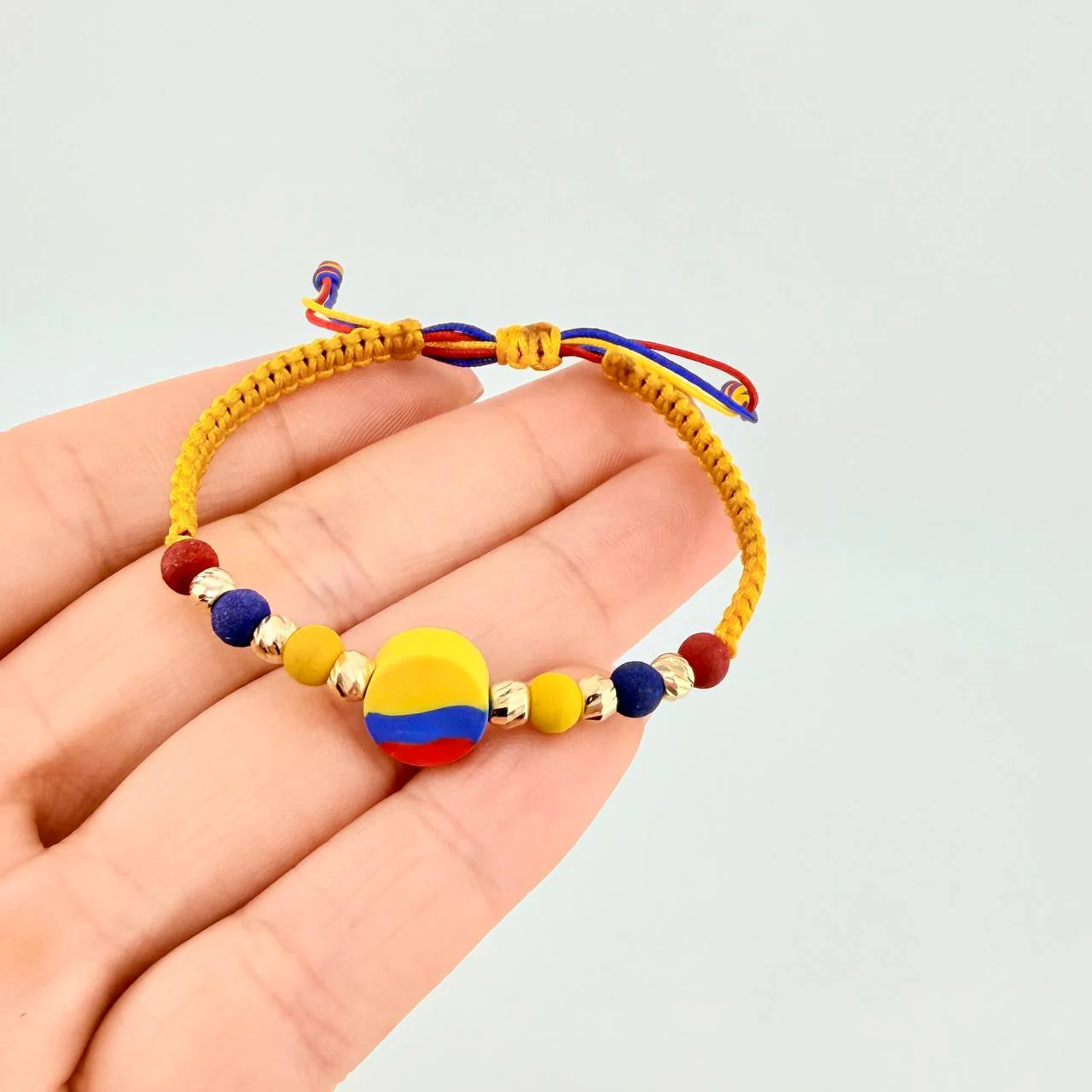 Pulsera Tejida Tricolor Circulo Bolas Diamantadas 4Mm / 6 Und Oro Amarillo 18K - Image 4