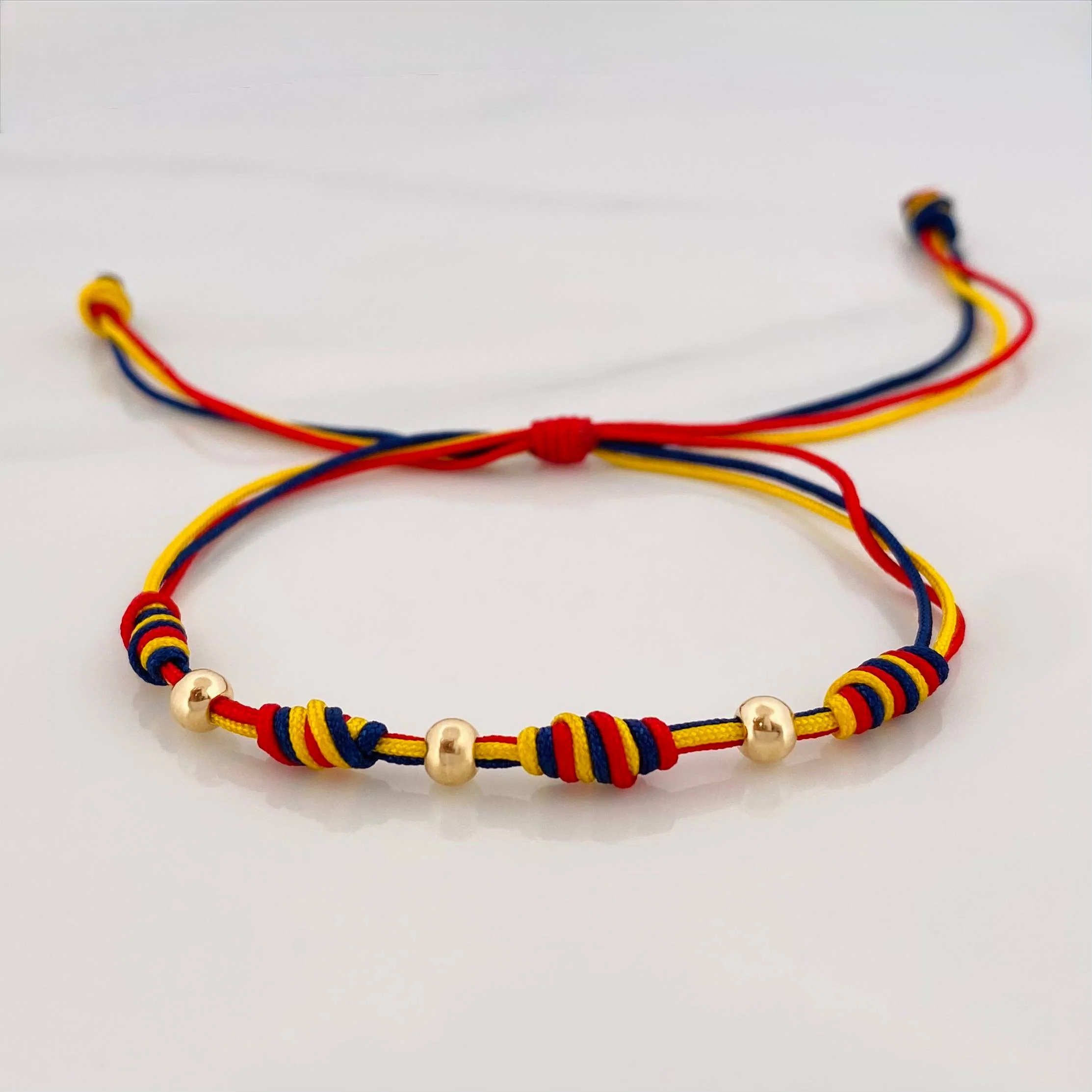 Pulsera Tejida Tricolor Cuatro Nudos 4Mm Oro Amarillo 18K