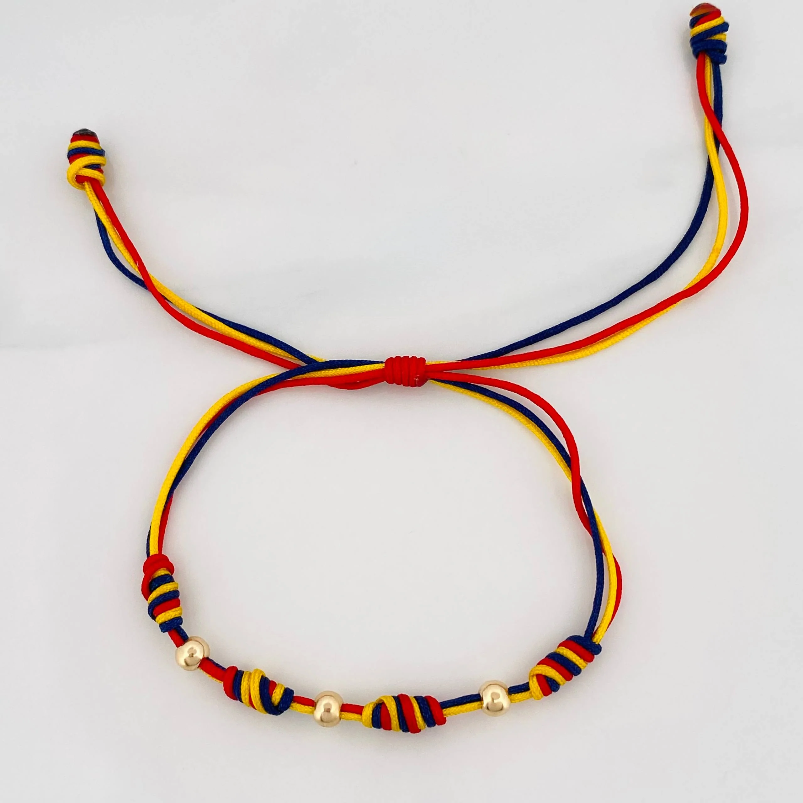 Pulsera Tejida Tricolor Cuatro Nudos 4Mm Oro Amarillo 18K - Image 3